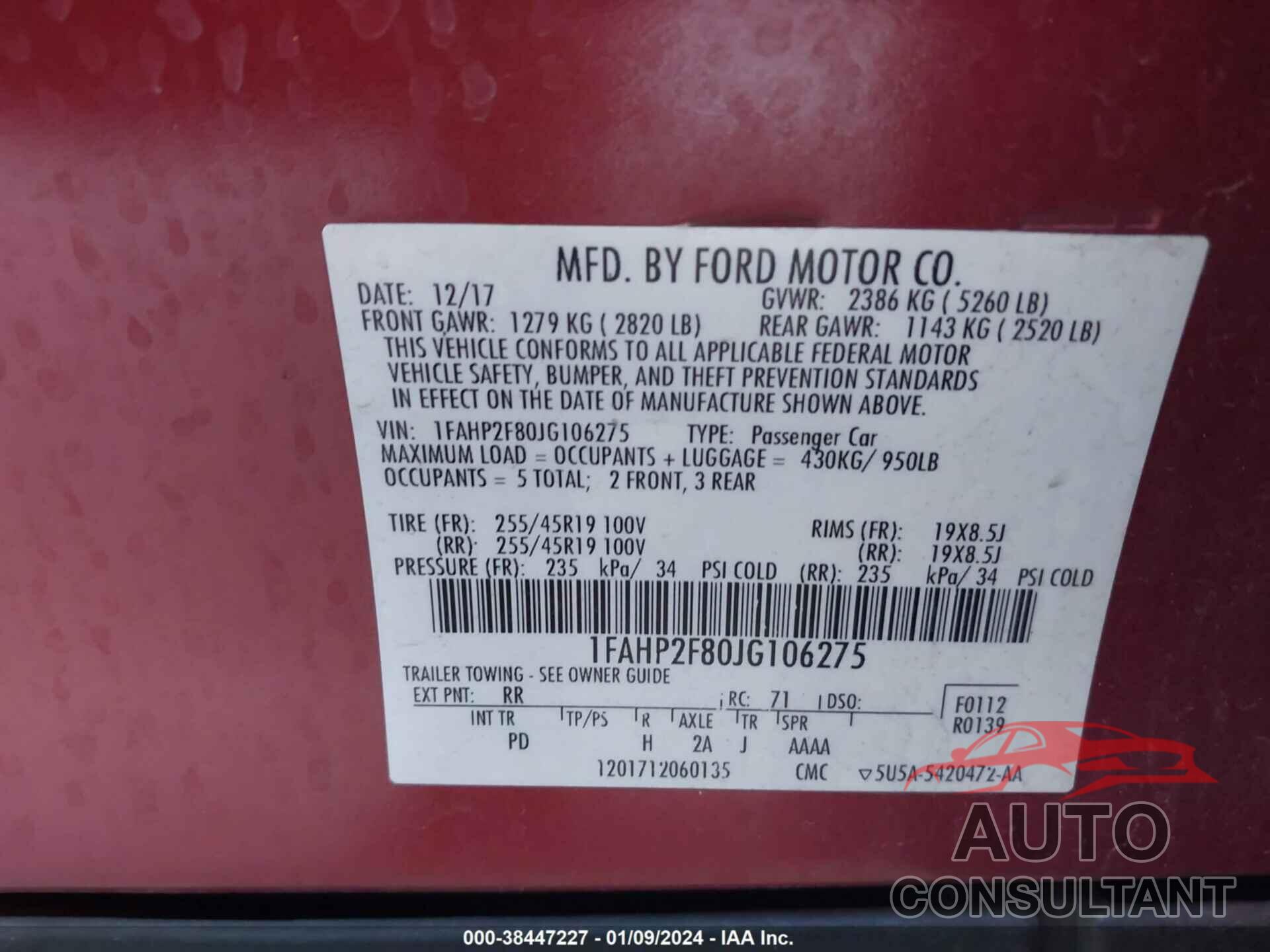 FORD TAURUS 2018 - 1FAHP2F80JG106275