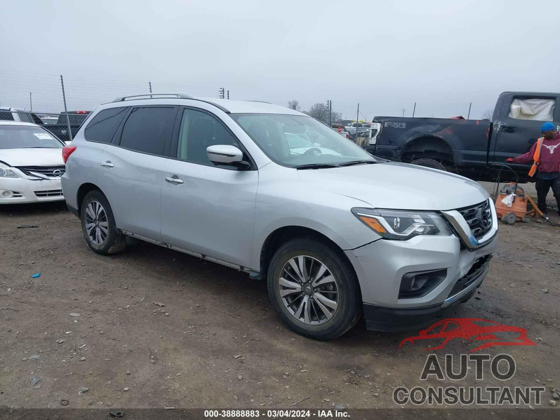 NISSAN PATHFINDER 2019 - 5N1DR2MN1KC599870