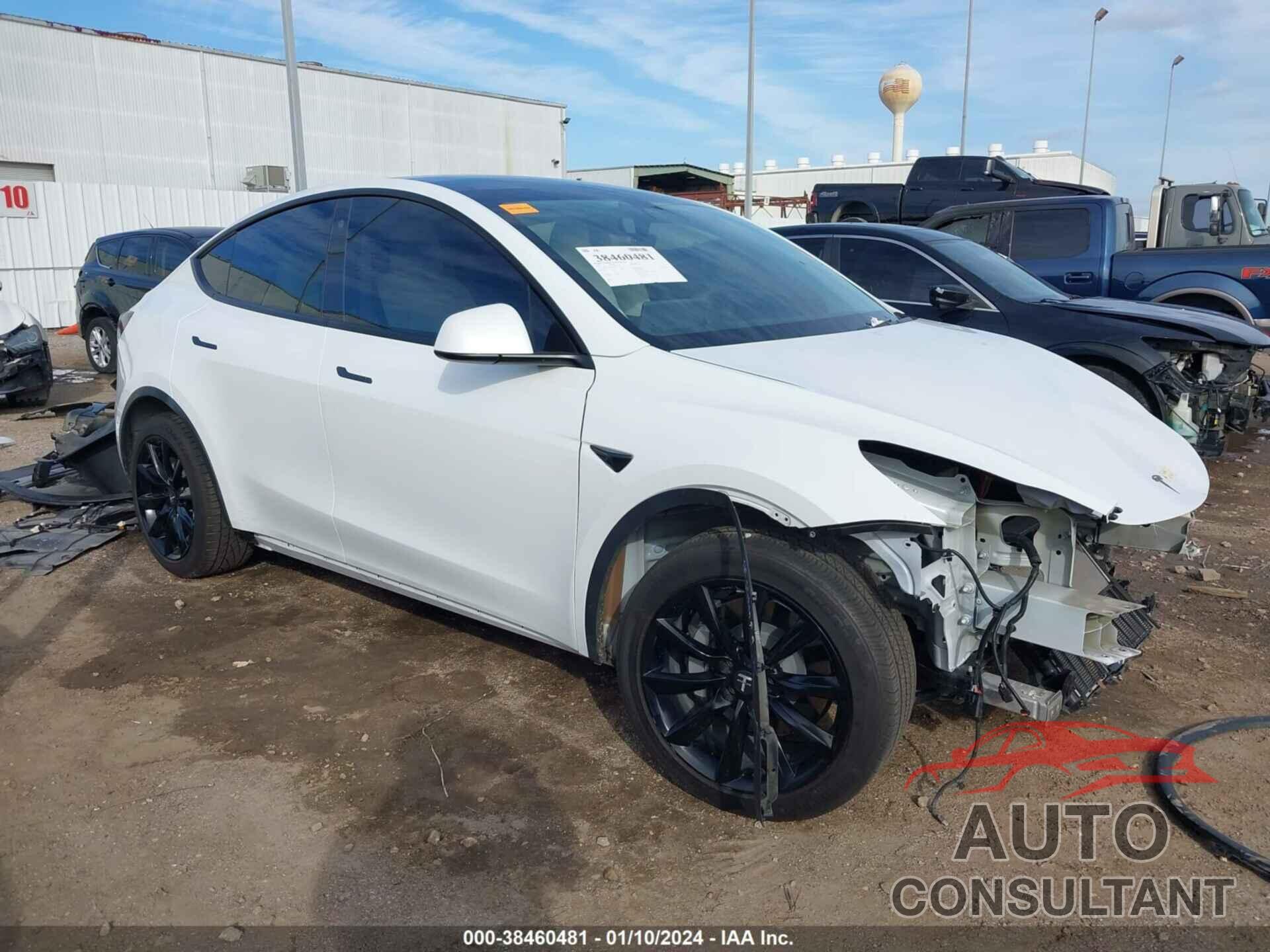 TESLA MODEL Y 2021 - 5YJYGDEEXMF075516