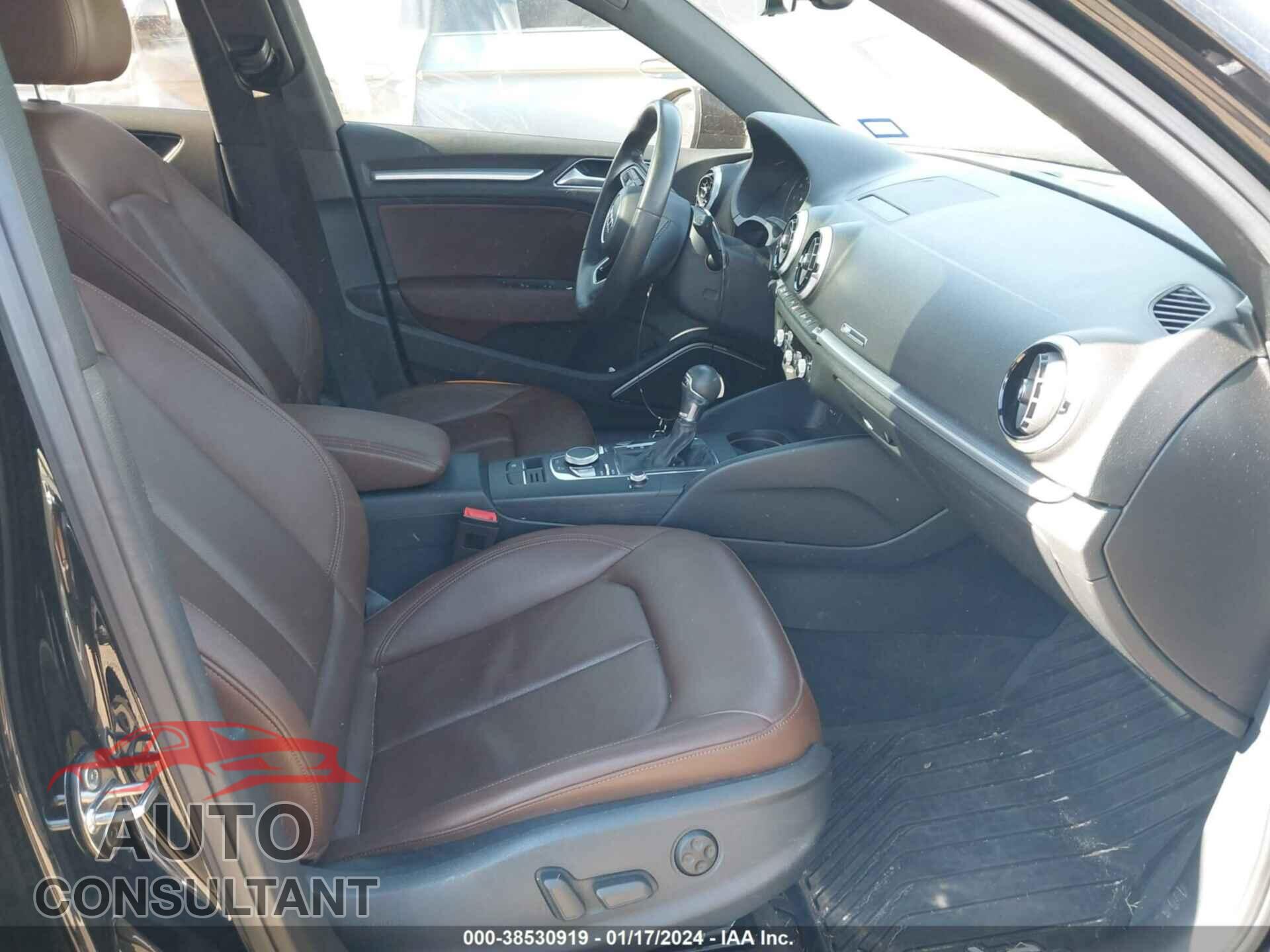 AUDI A3 2020 - WAUCUGFF2LA024270