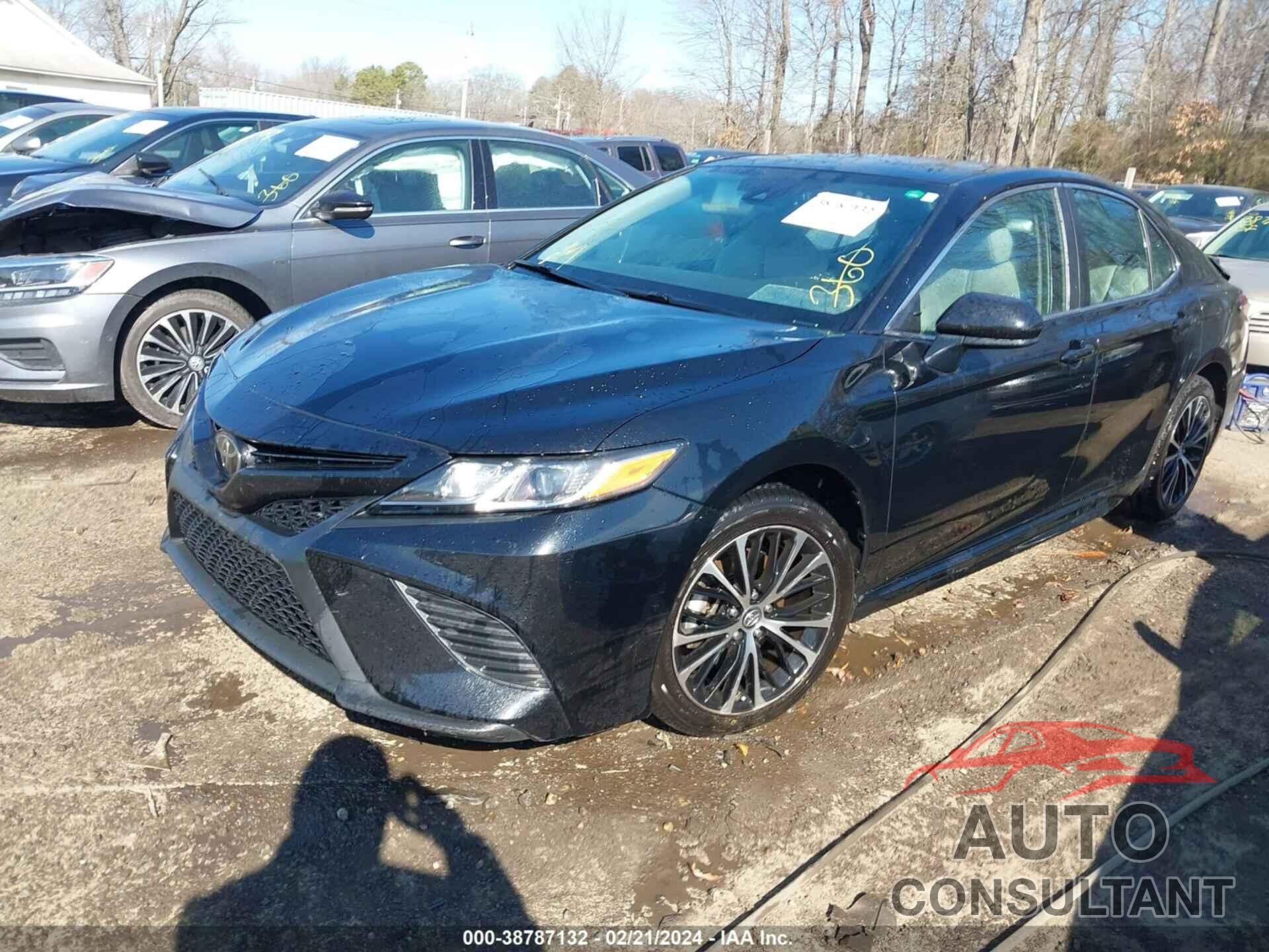 TOYOTA CAMRY 2019 - 4T1B11HK2KU734518