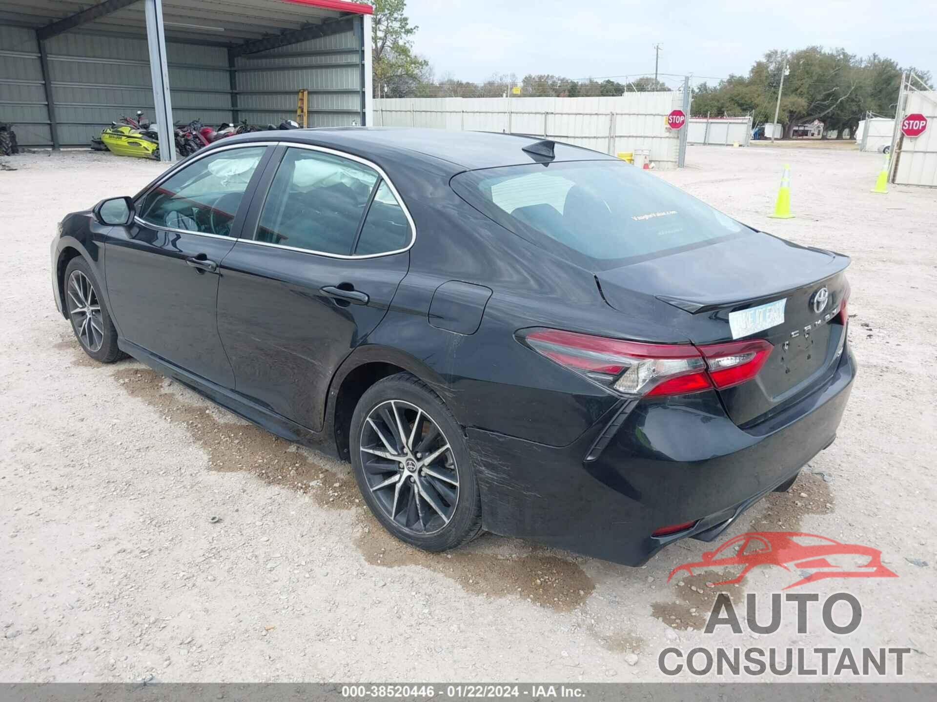 TOYOTA CAMRY 2021 - 4T1G11AK1MU465141