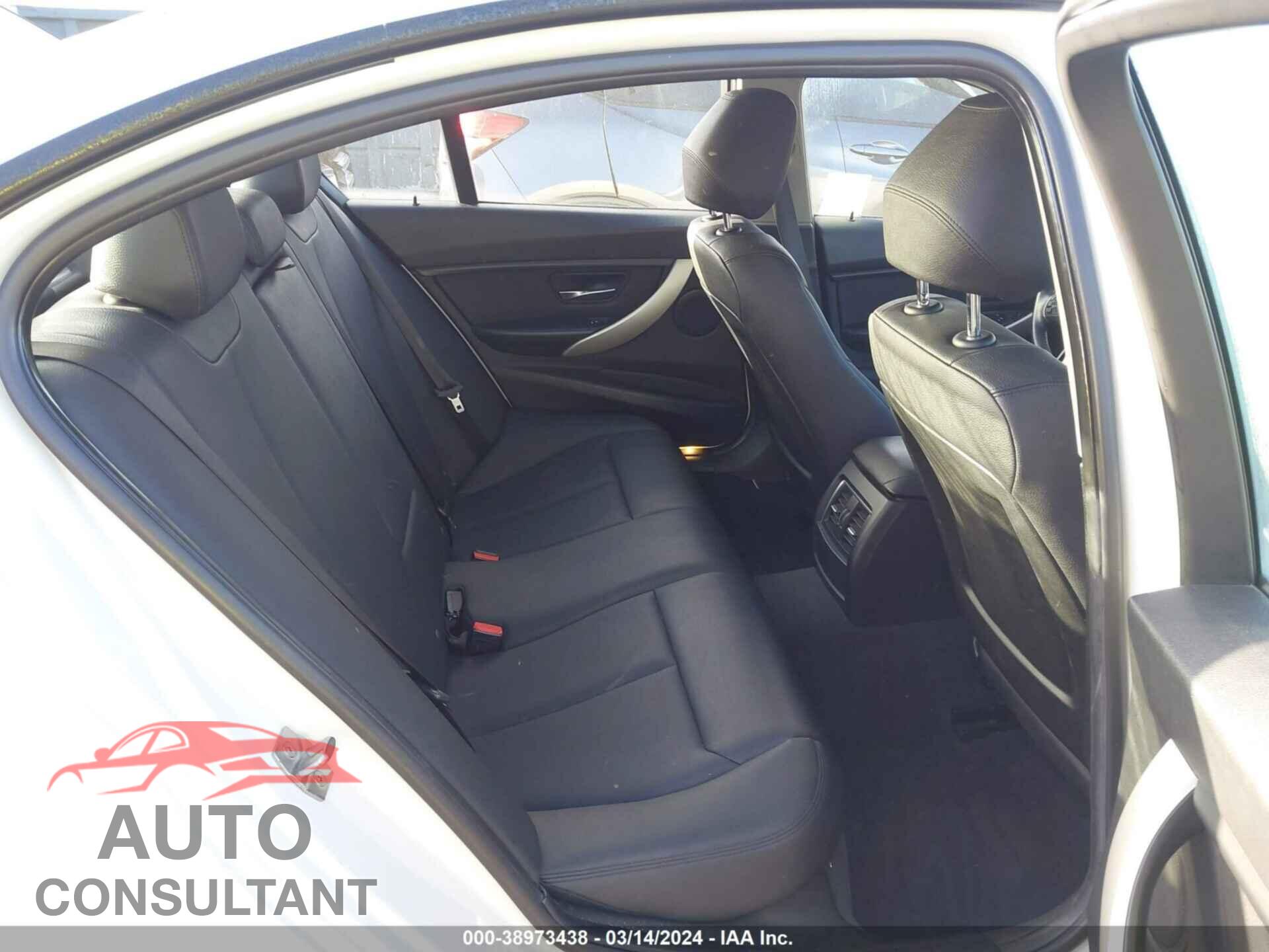 BMW 320I 2017 - WBA8A9C52HK619739