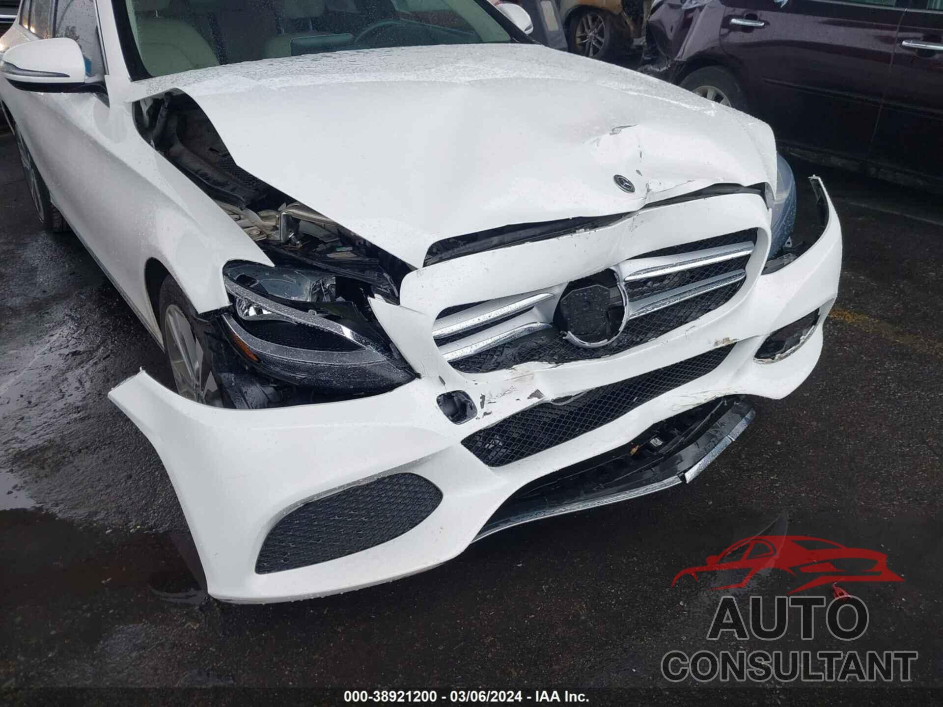 MERCEDES-BENZ C 300 2018 - 55SWF4JBXJU274890