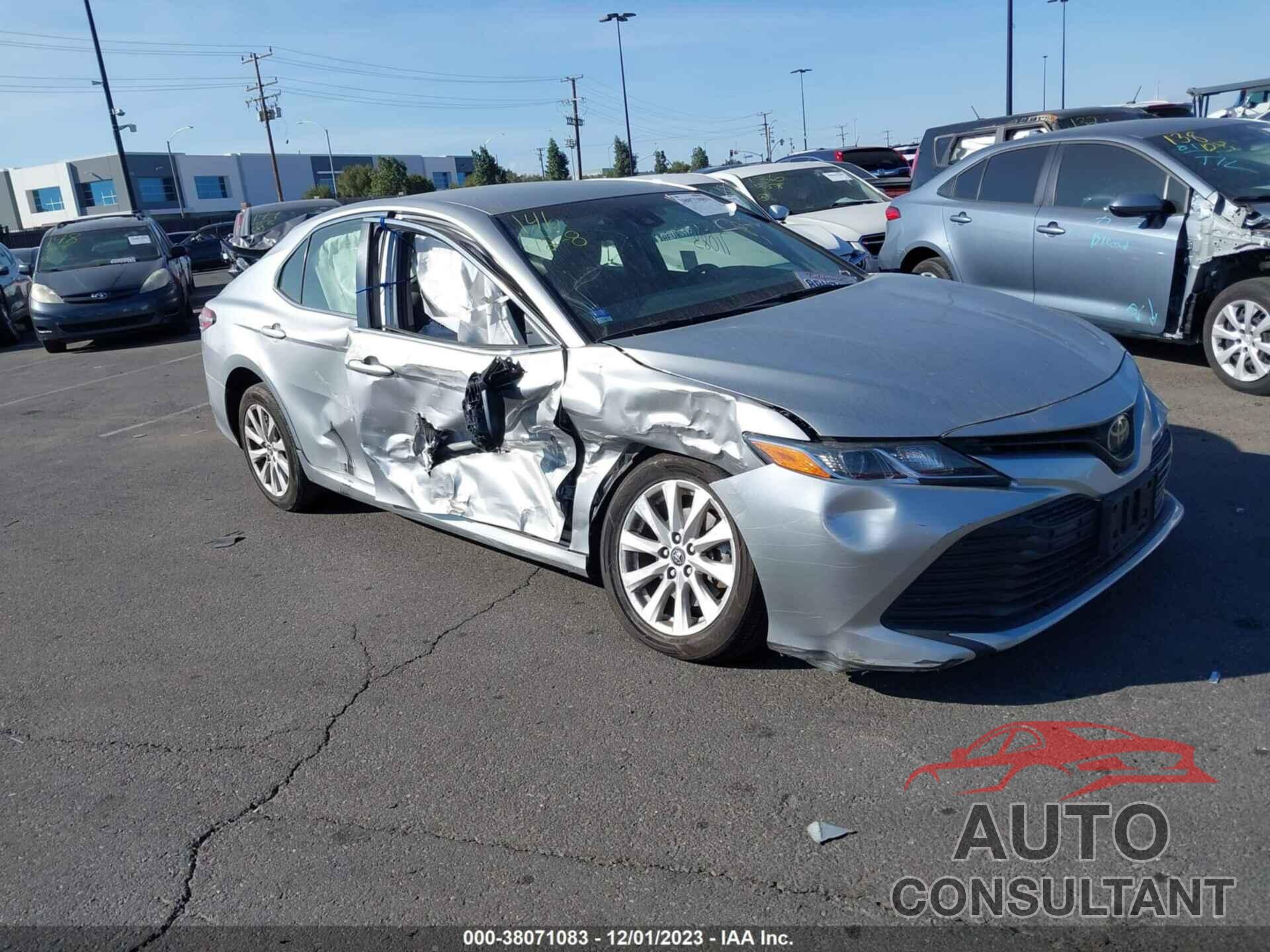 TOYOTA CAMRY 2018 - JTNB11HK7J3015463