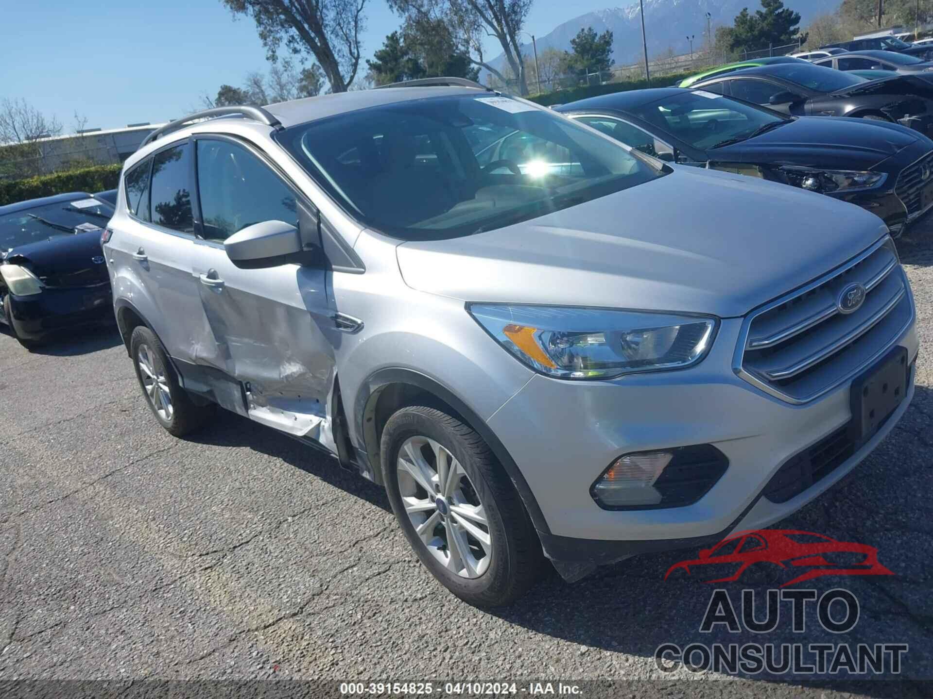 FORD ESCAPE 2018 - 1FMCU0GD1JUD07838