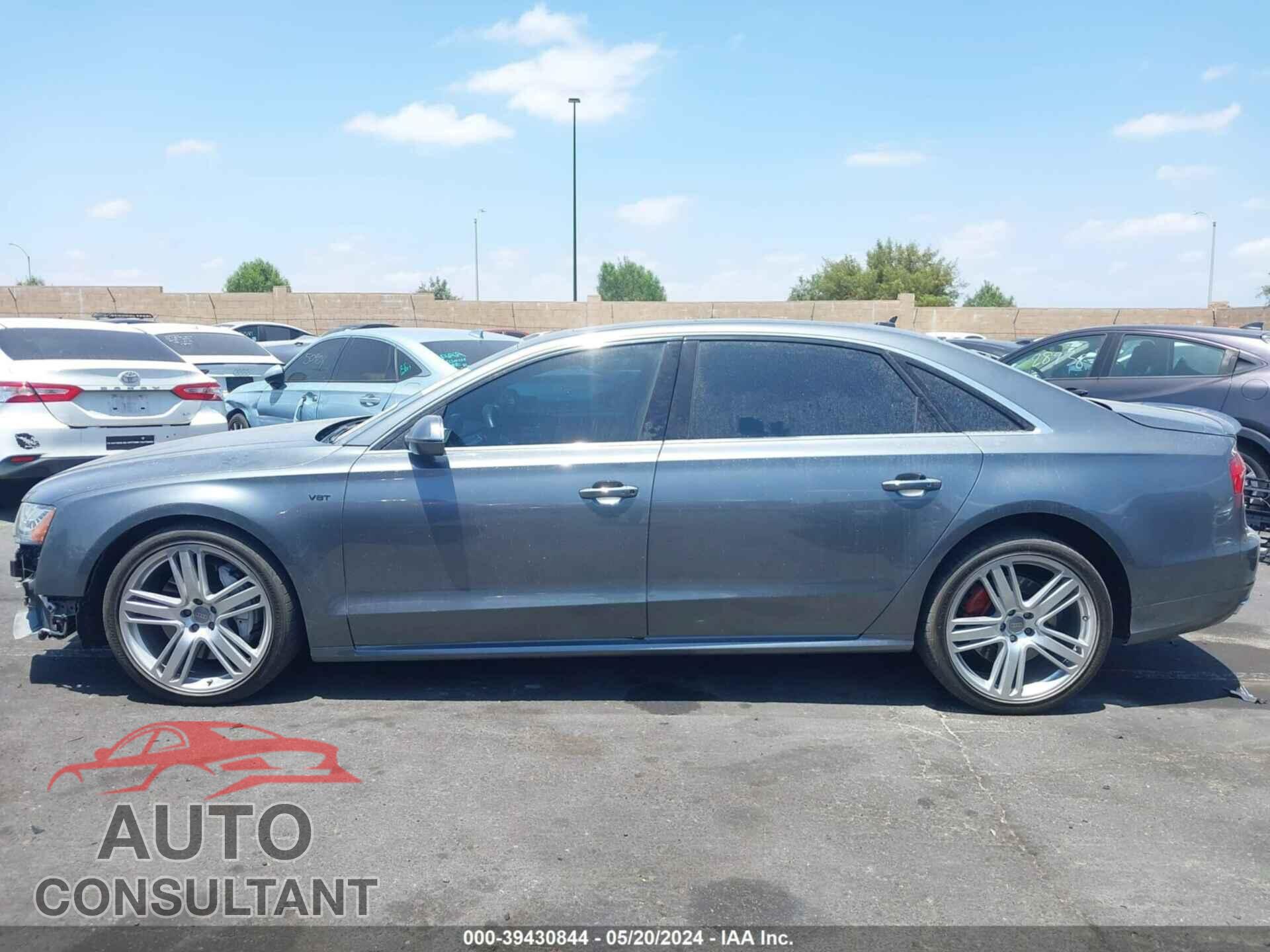 AUDI A8 L 2016 - WAU43AFD2GN007941