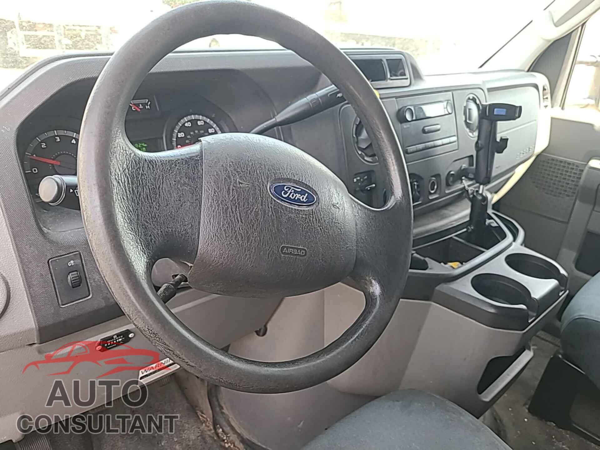 FORD ECONOLINE 2017 - 1FDXE4FS4HDC69084