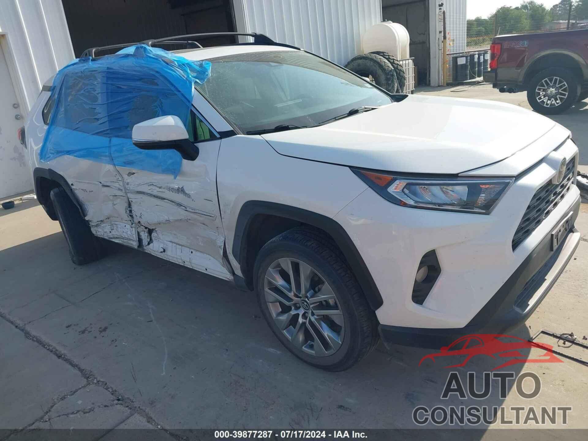 TOYOTA RAV4 2020 - 2T3C1RFV2LW102160