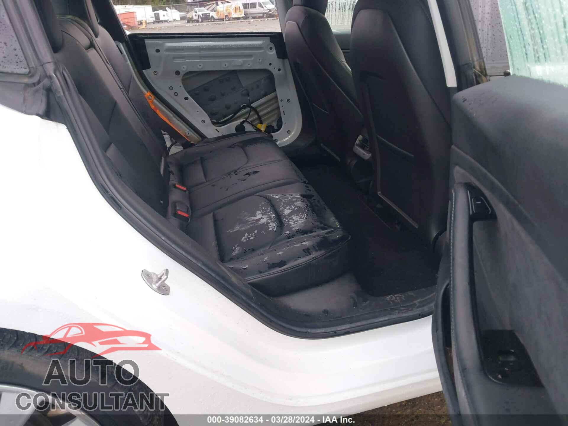 TESLA MODEL 3 2018 - 5YJ3E1EA8JF018450