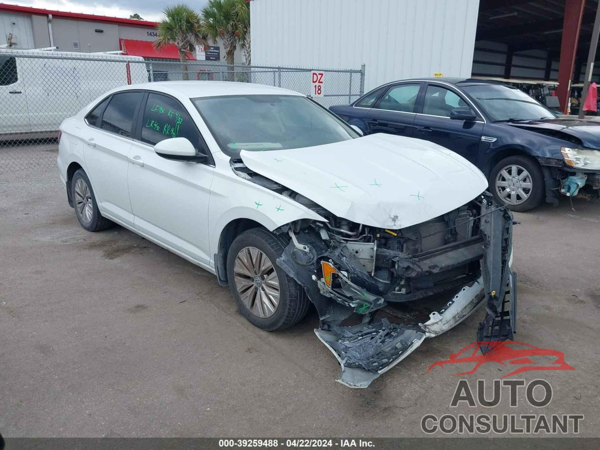 VOLKSWAGEN JETTA 2019 - 3VWN57BU1KM099120