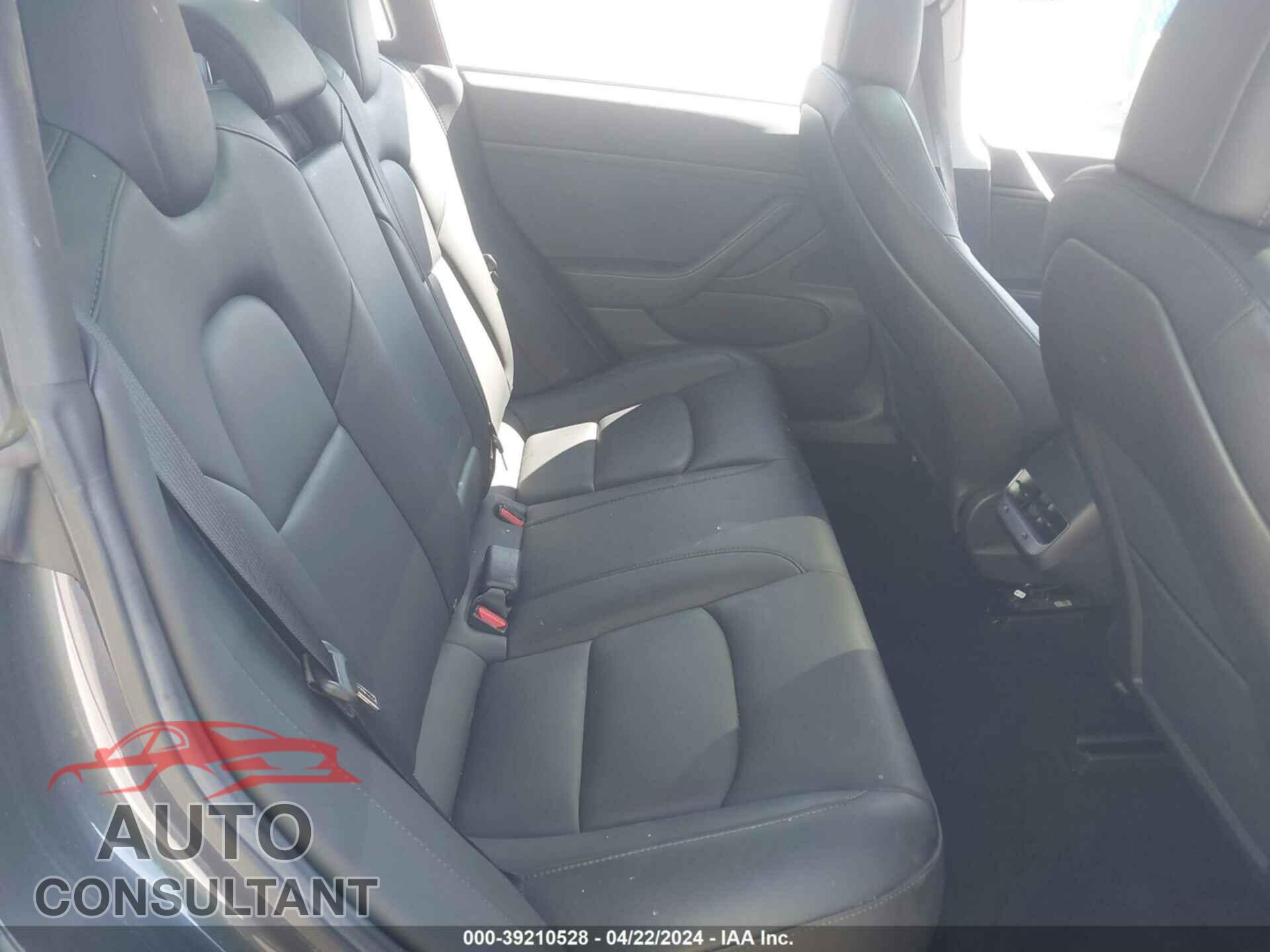 TESLA MODEL 3 2019 - 5YJ3E1EB7KF386189