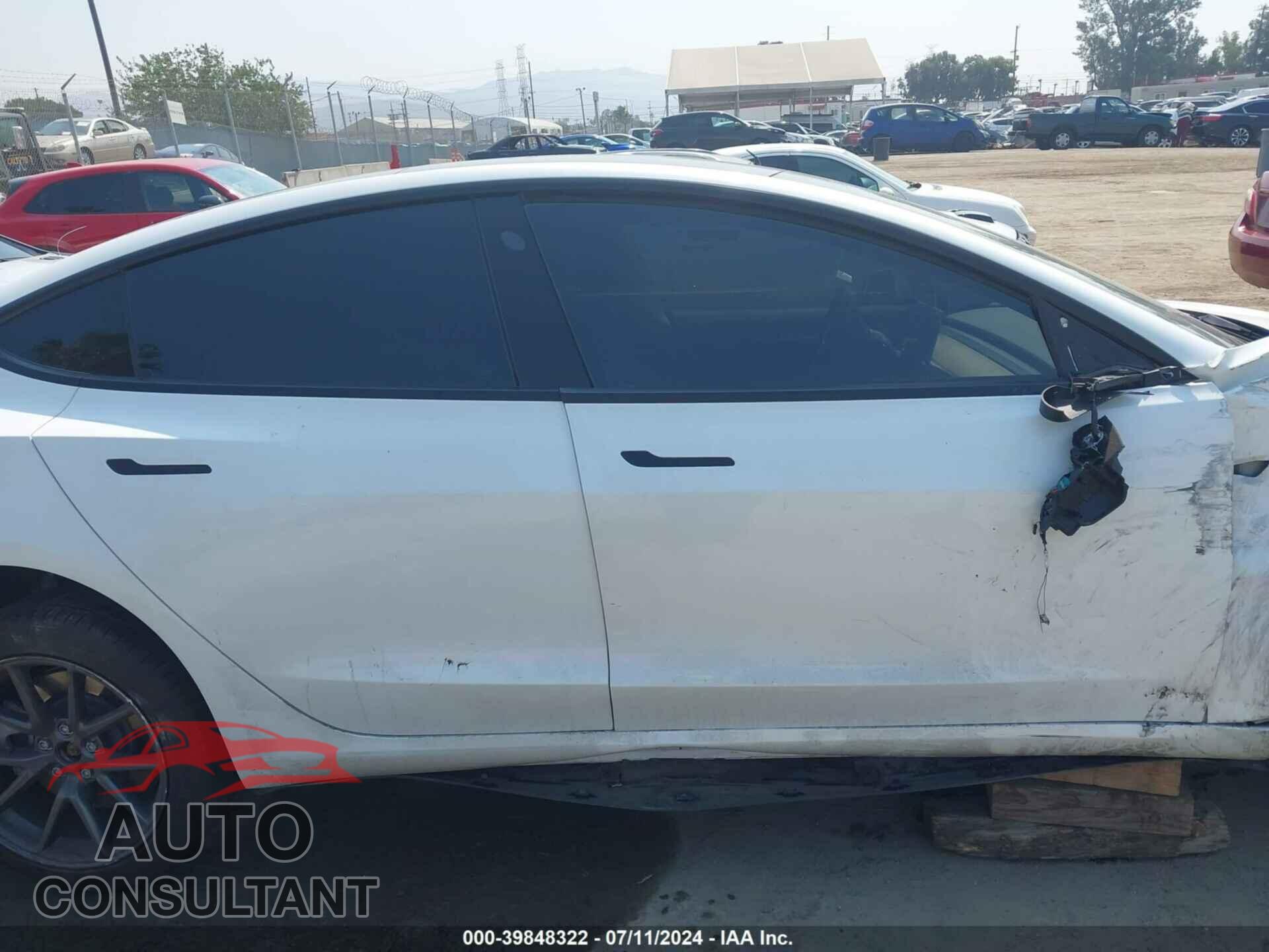 TESLA MODEL 3 2023 - 5YJ3E1EA0PF572753