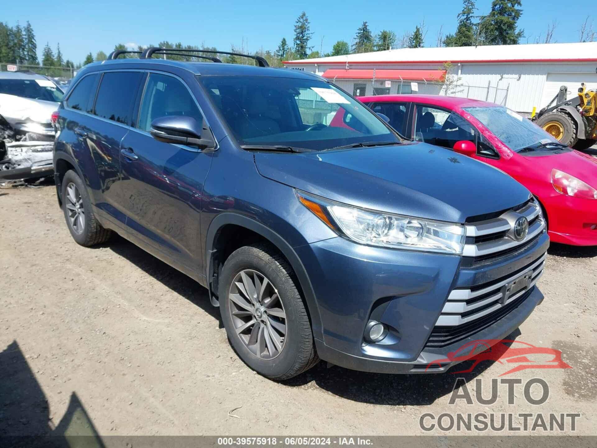 TOYOTA HIGHLANDER 2018 - 5TDJZRFH5JS865329