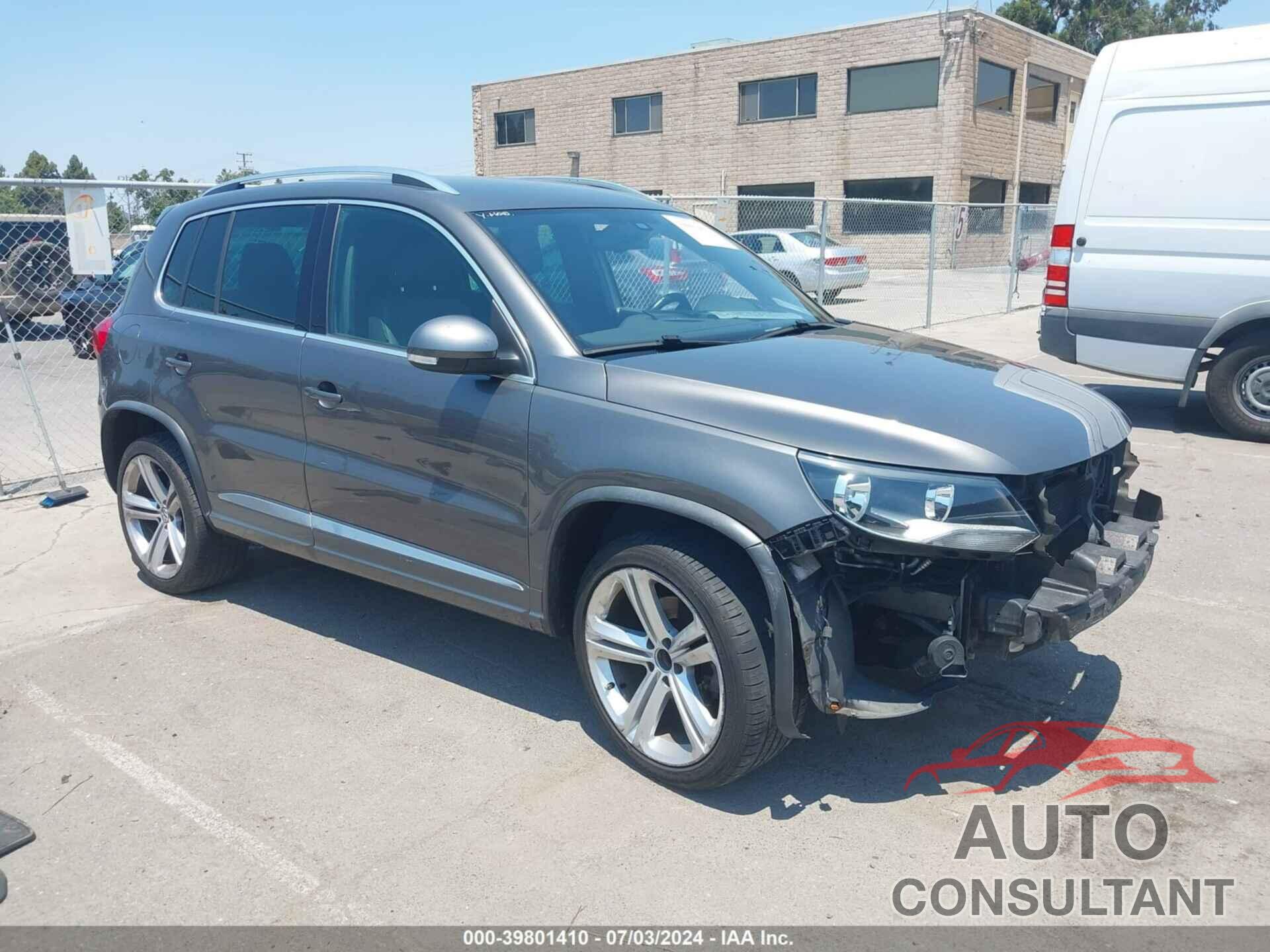 VOLKSWAGEN TIGUAN 2016 - WVGAV7AXXGW043709