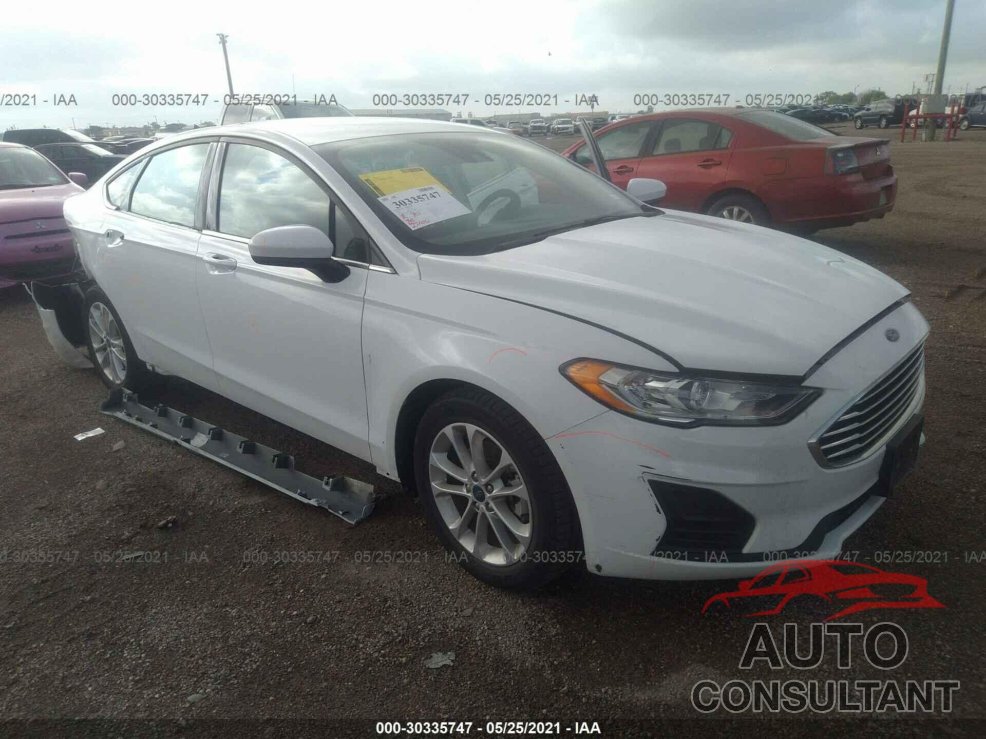 FORD FUSION 2019 - 3FA6P0HDXKR104047
