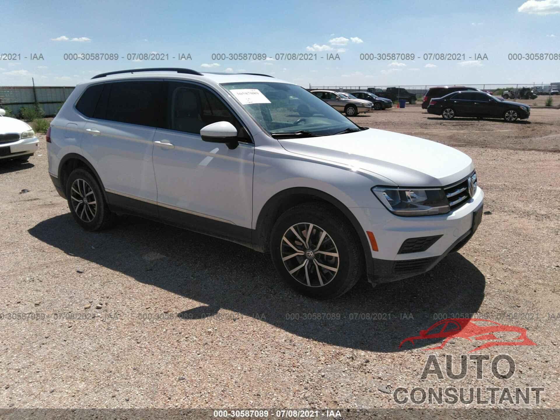 VOLKSWAGEN TIGUAN 2018 - 3VV3B7AX0JM193861