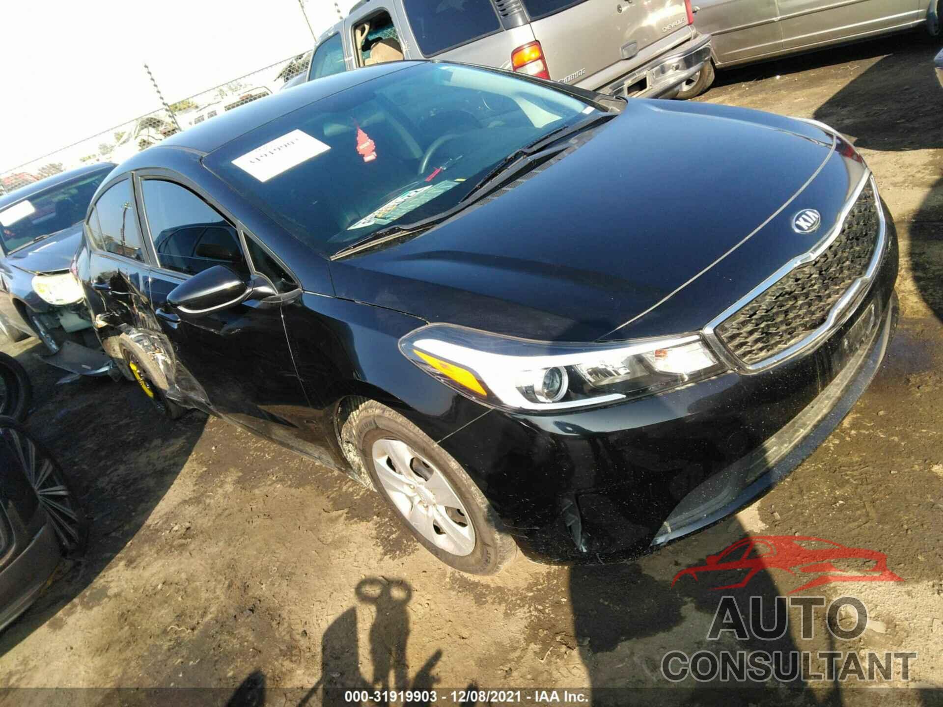 KIA FORTE 2018 - 3KPFK4A74JE251880