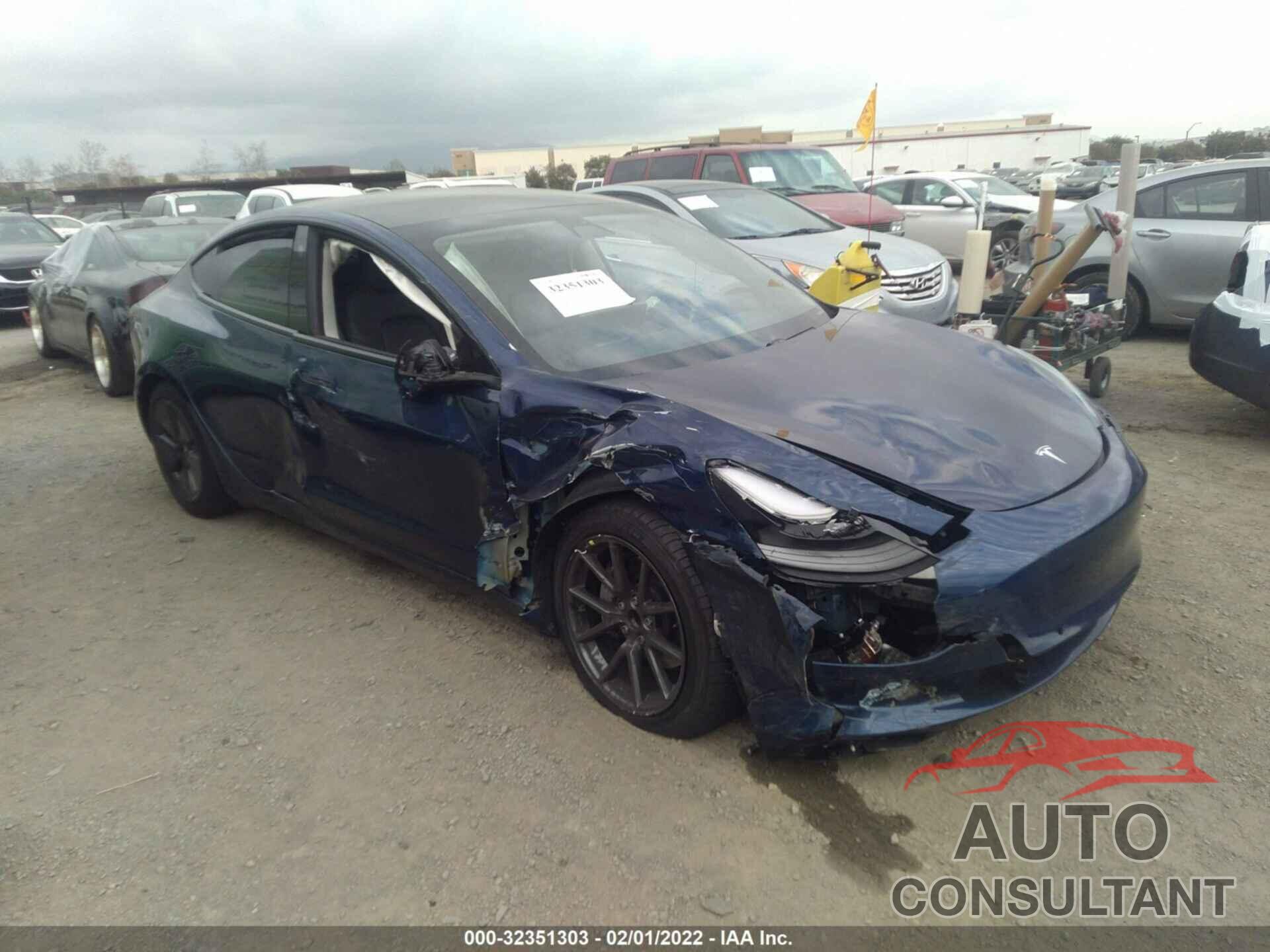 TESLA MODEL 3 2021 - 5YJ3E1EA5MF872459