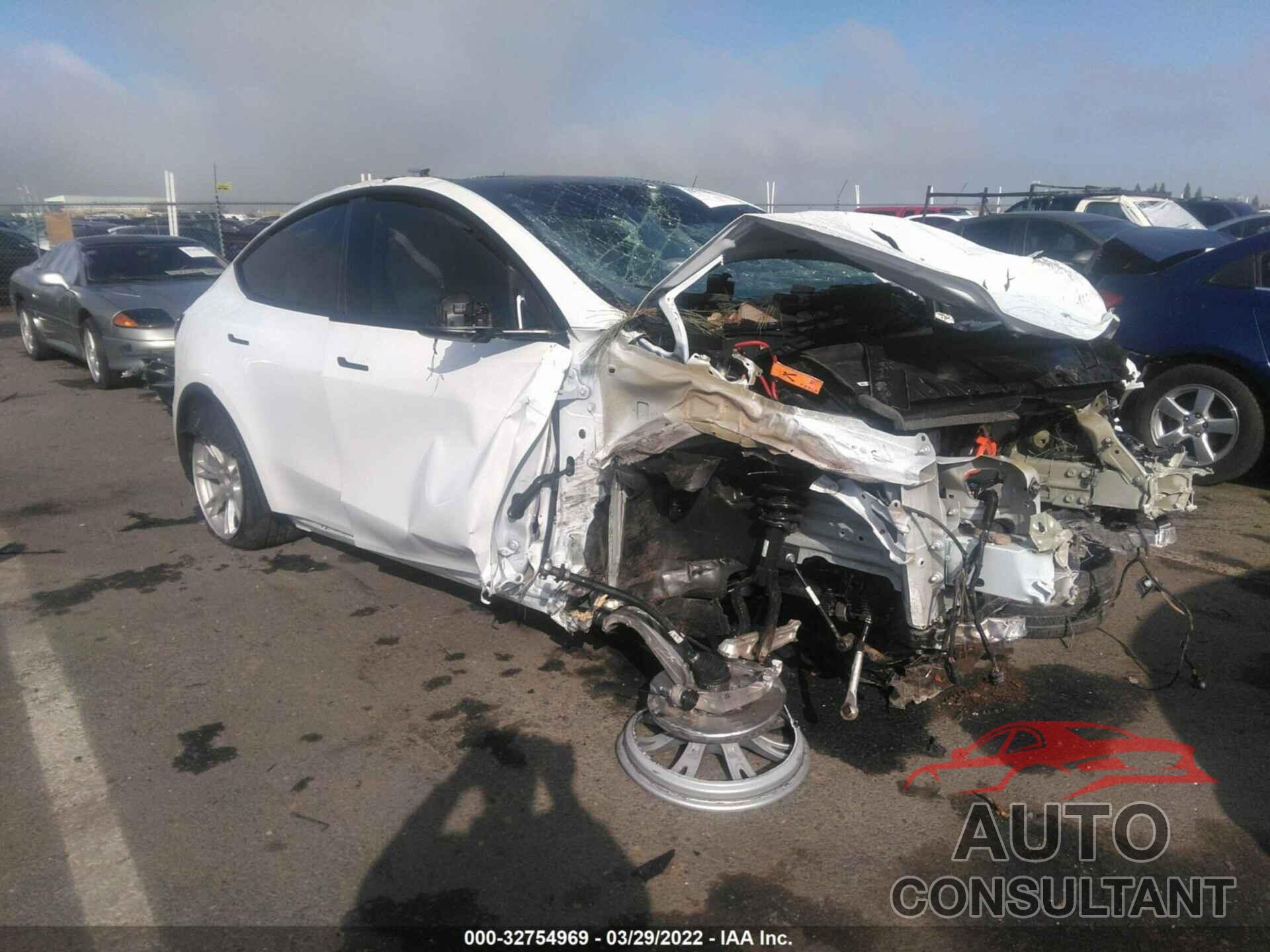 TESLA MODEL Y 2022 - 7SAYGDEE6NF355082