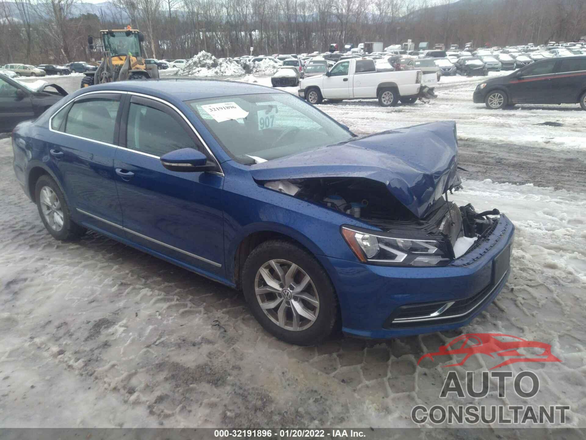 VOLKSWAGEN PASSAT 2017 - 1VWAT7A32HC046353
