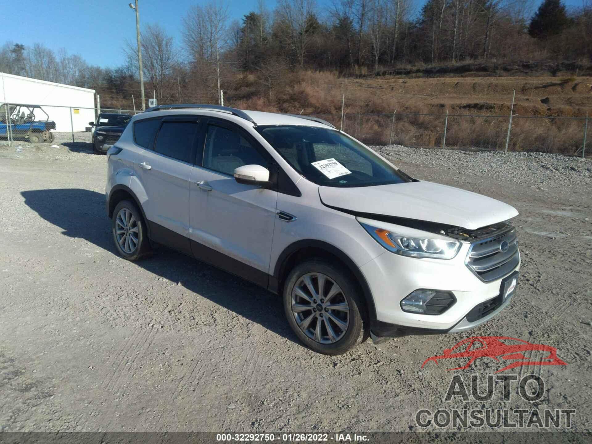 FORD ESCAPE 2017 - 1FMCU9JD2HUC76106