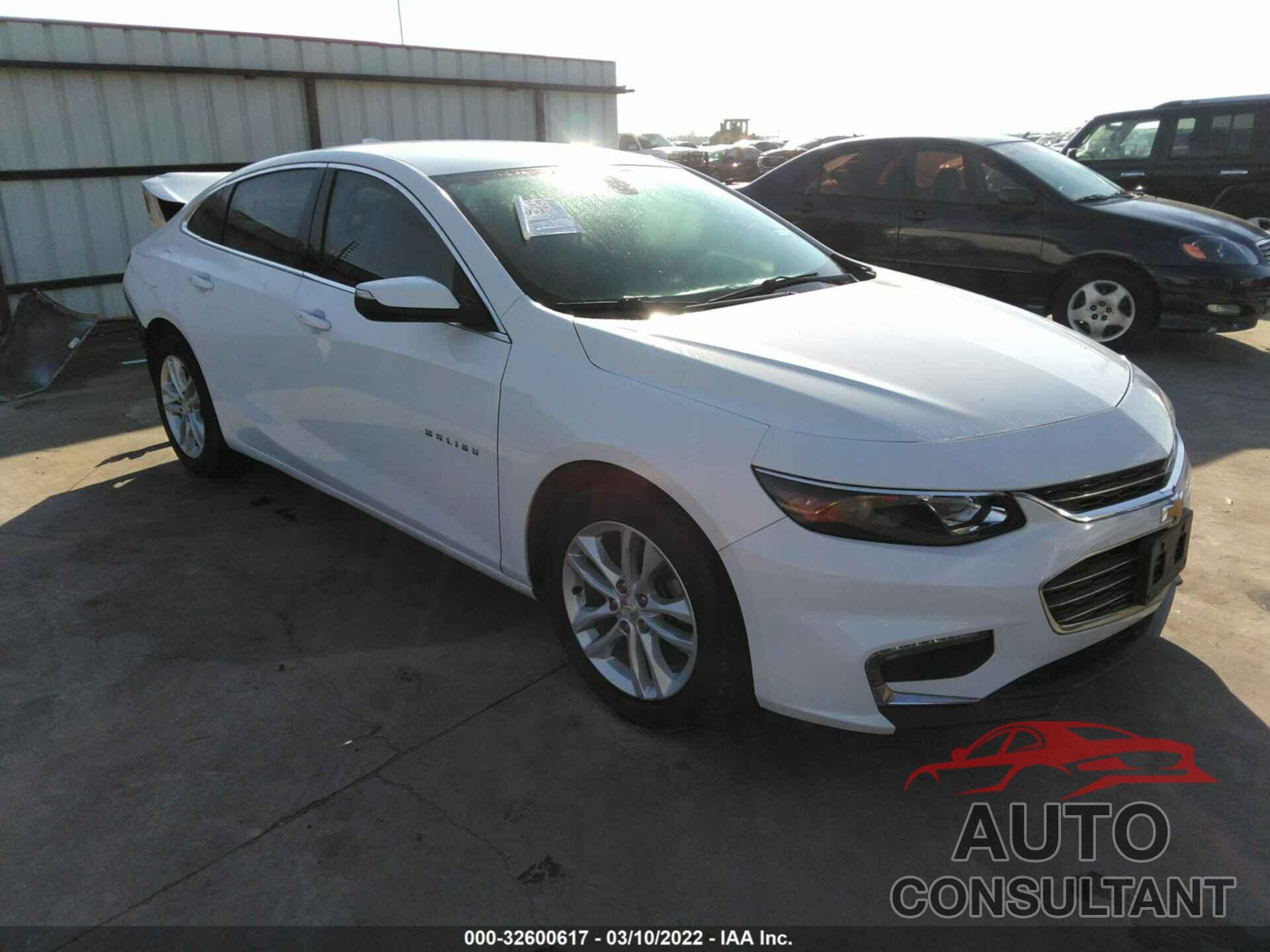CHEVROLET MALIBU 2016 - 1G1ZE5ST1GF180943