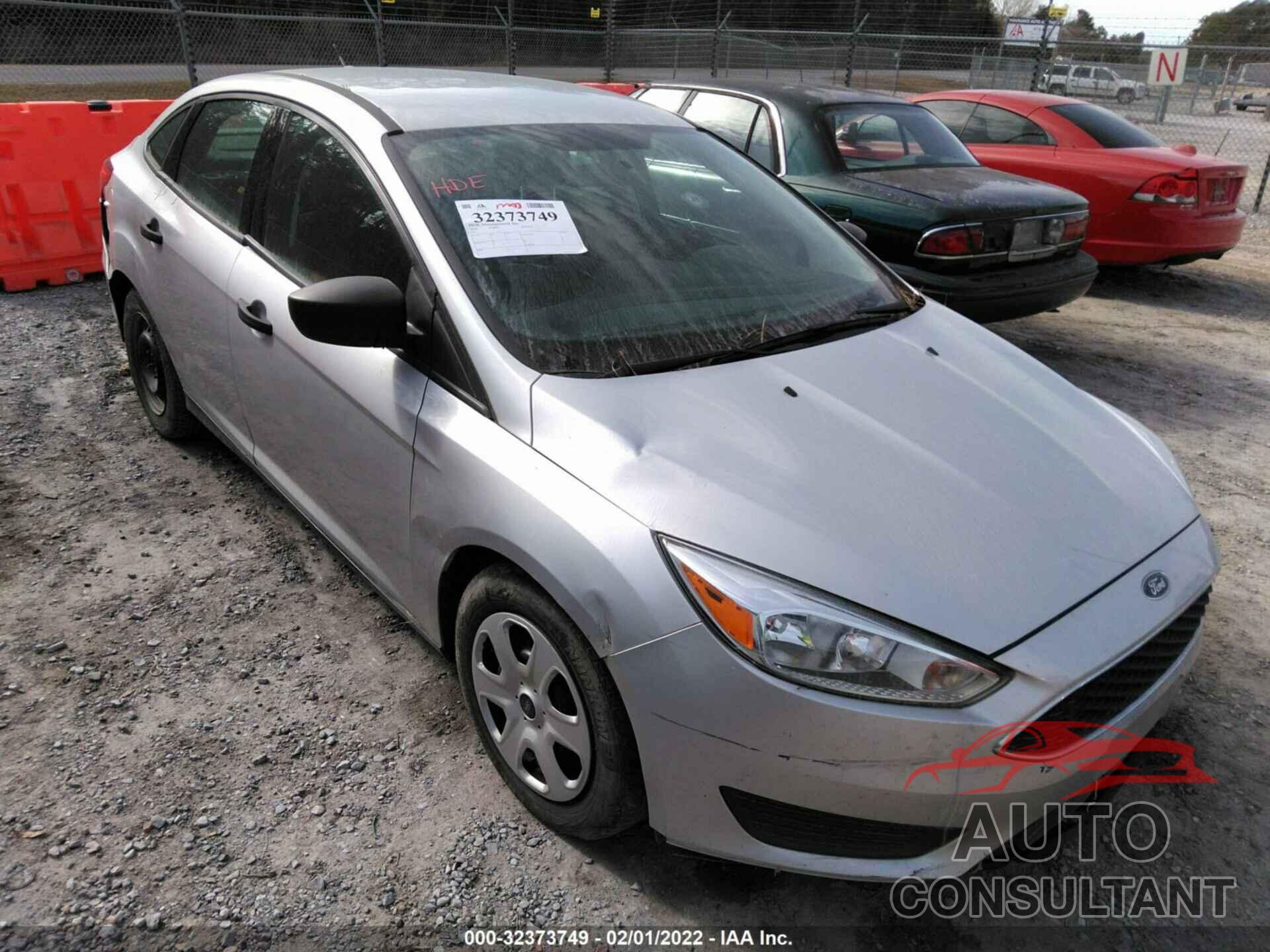 FORD FOCUS 2018 - 1FADP3E22JL284715
