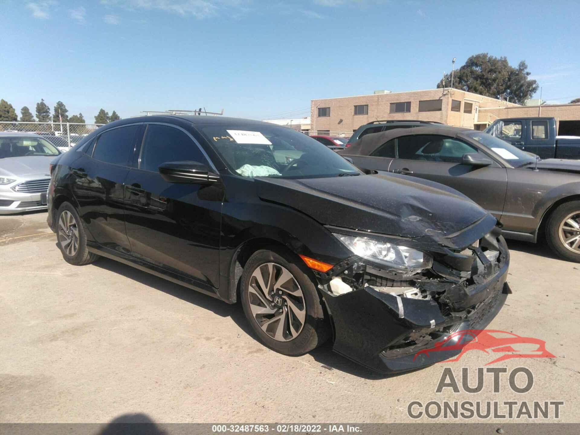 HONDA CIVIC HATCHBACK 2018 - SHHFK7H23JU405256