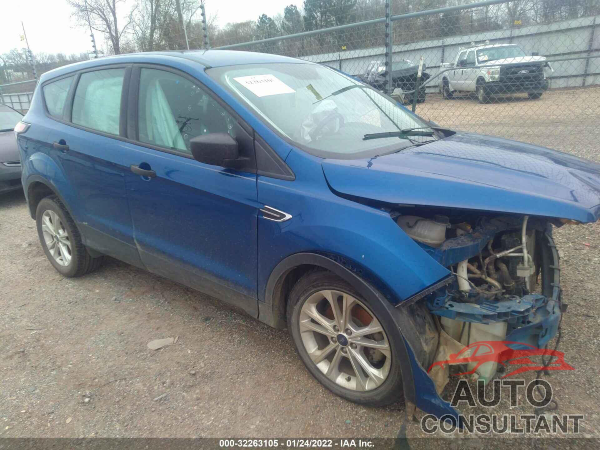 FORD ESCAPE 2017 - 1FMUCU0F74HUA9904