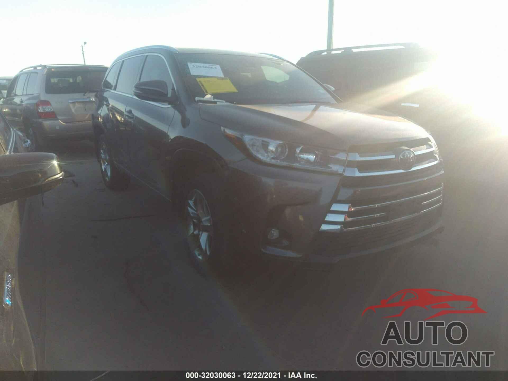 TOYOTA HIGHLANDER 2019 - 5TDYZRFH3KS320469