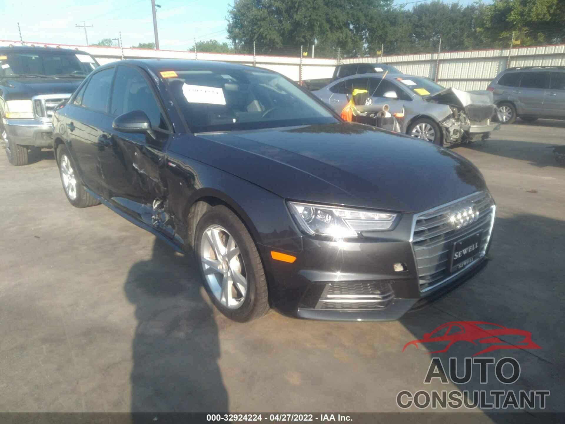 AUDI A4 2018 - WAUKMAF41JA233326