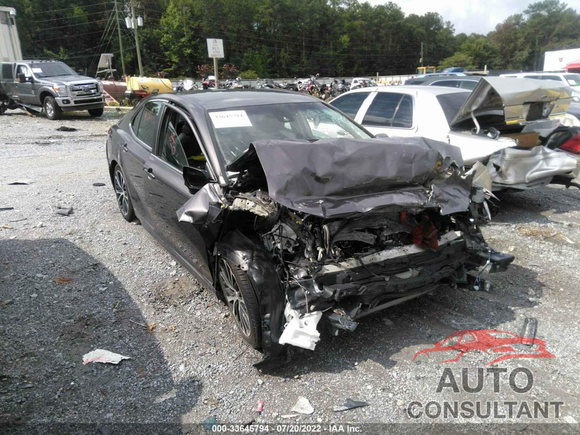 TOYOTA CAMRY 2020 - 4T1G11AK0LU904201