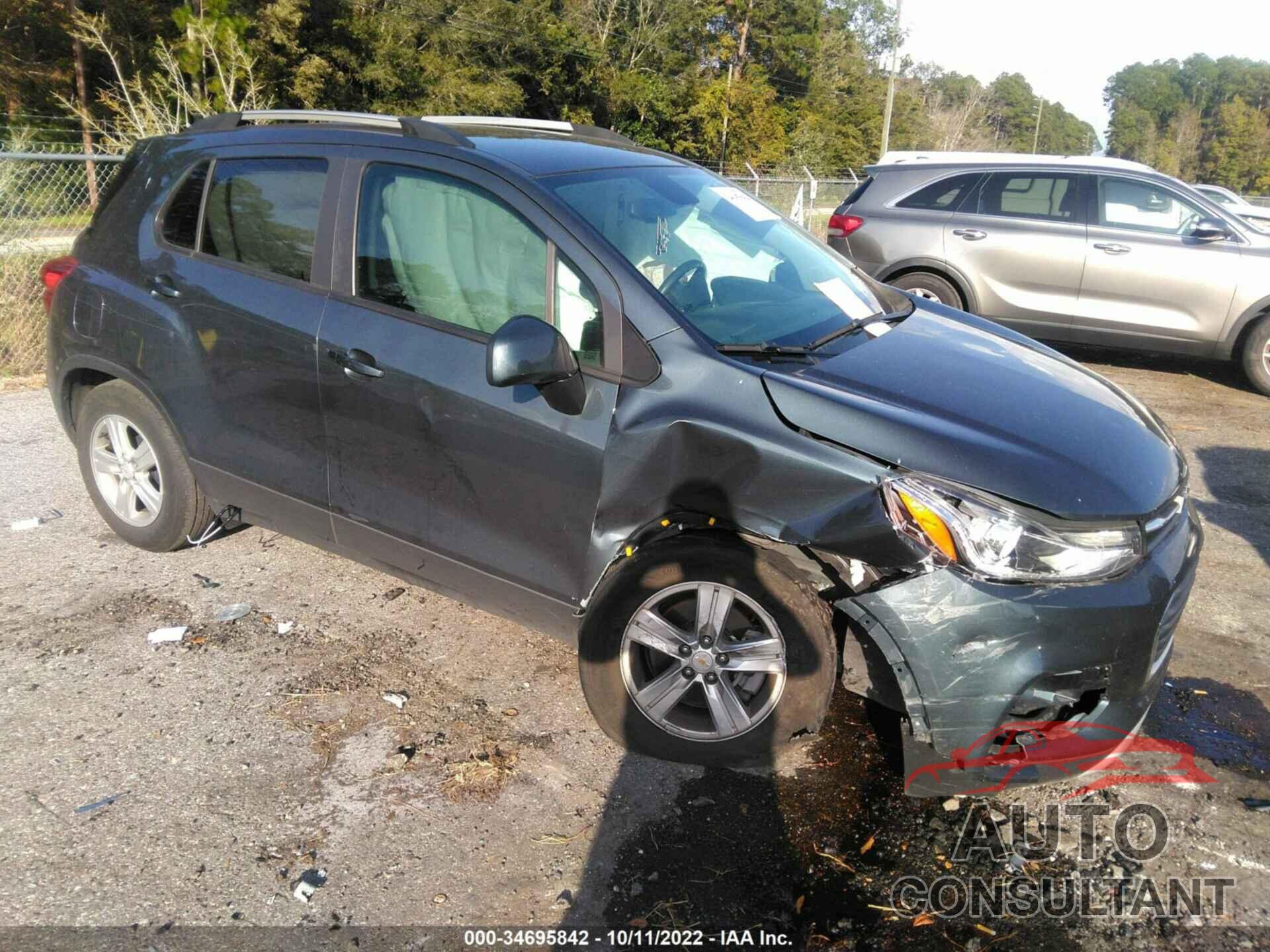 CHEVROLET TRAX 2021 - KL7CJLSB1MB327024