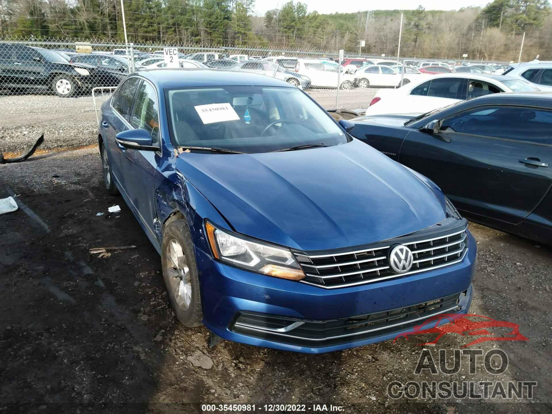 VOLKSWAGEN PASSAT 2017 - 1VWAT7A3XHC068570