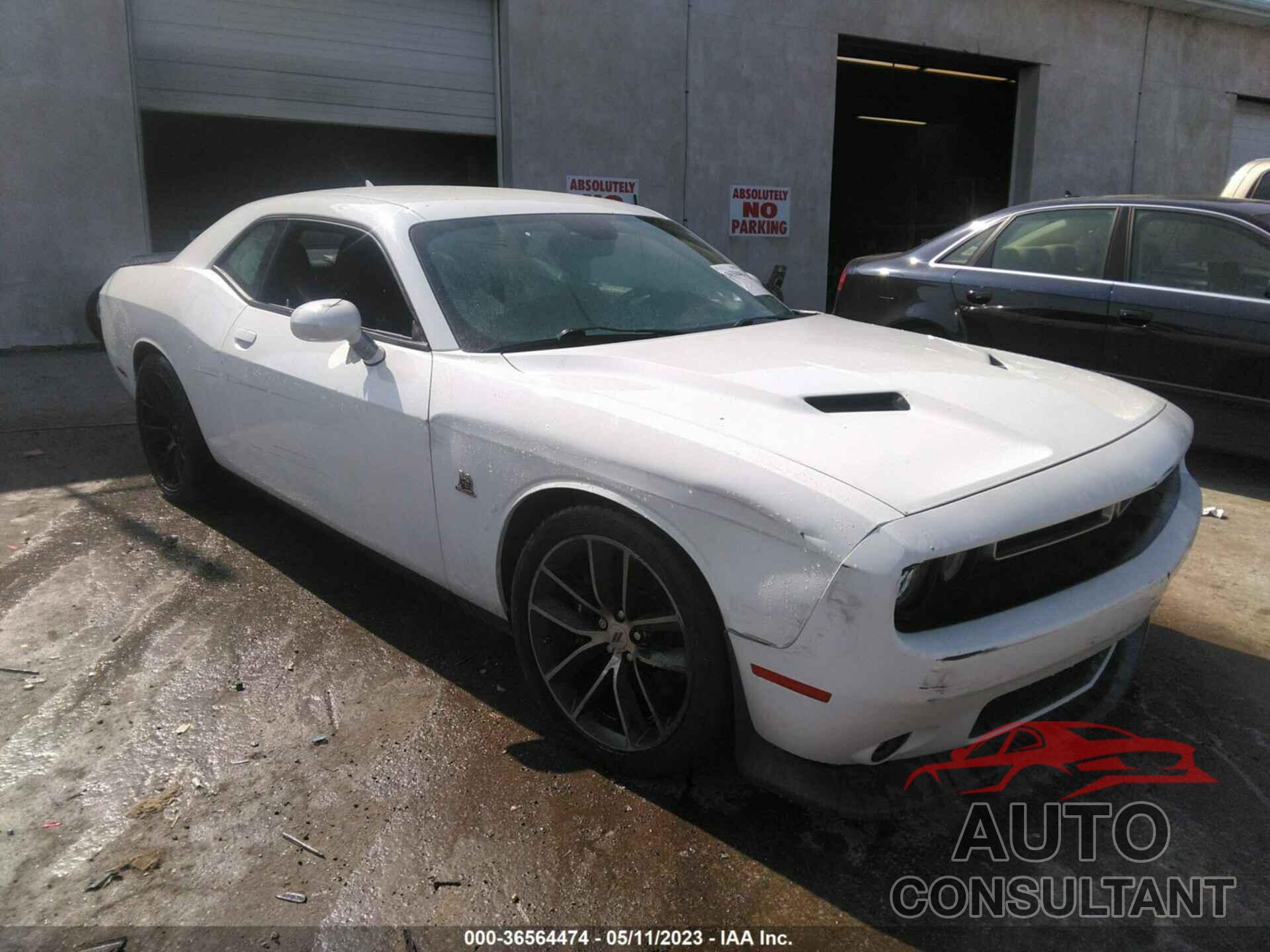 DODGE CHALLENGER 2018 - 2C3CDZFJ0JH255111