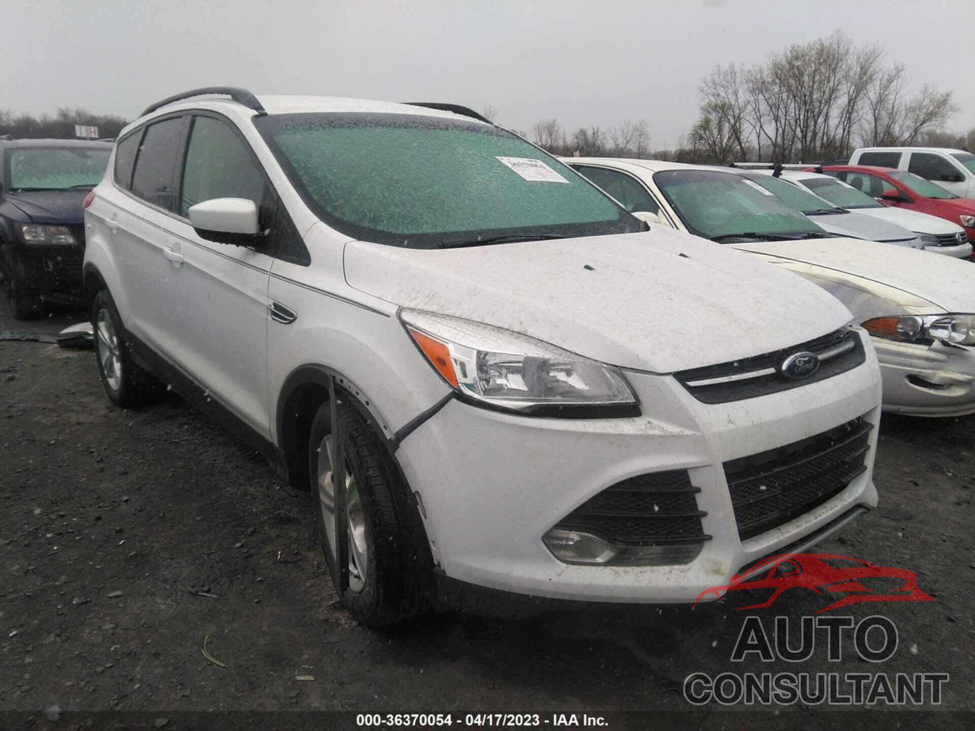 FORD ESCAPE 2015 - 1FMCU9G98FUA15787