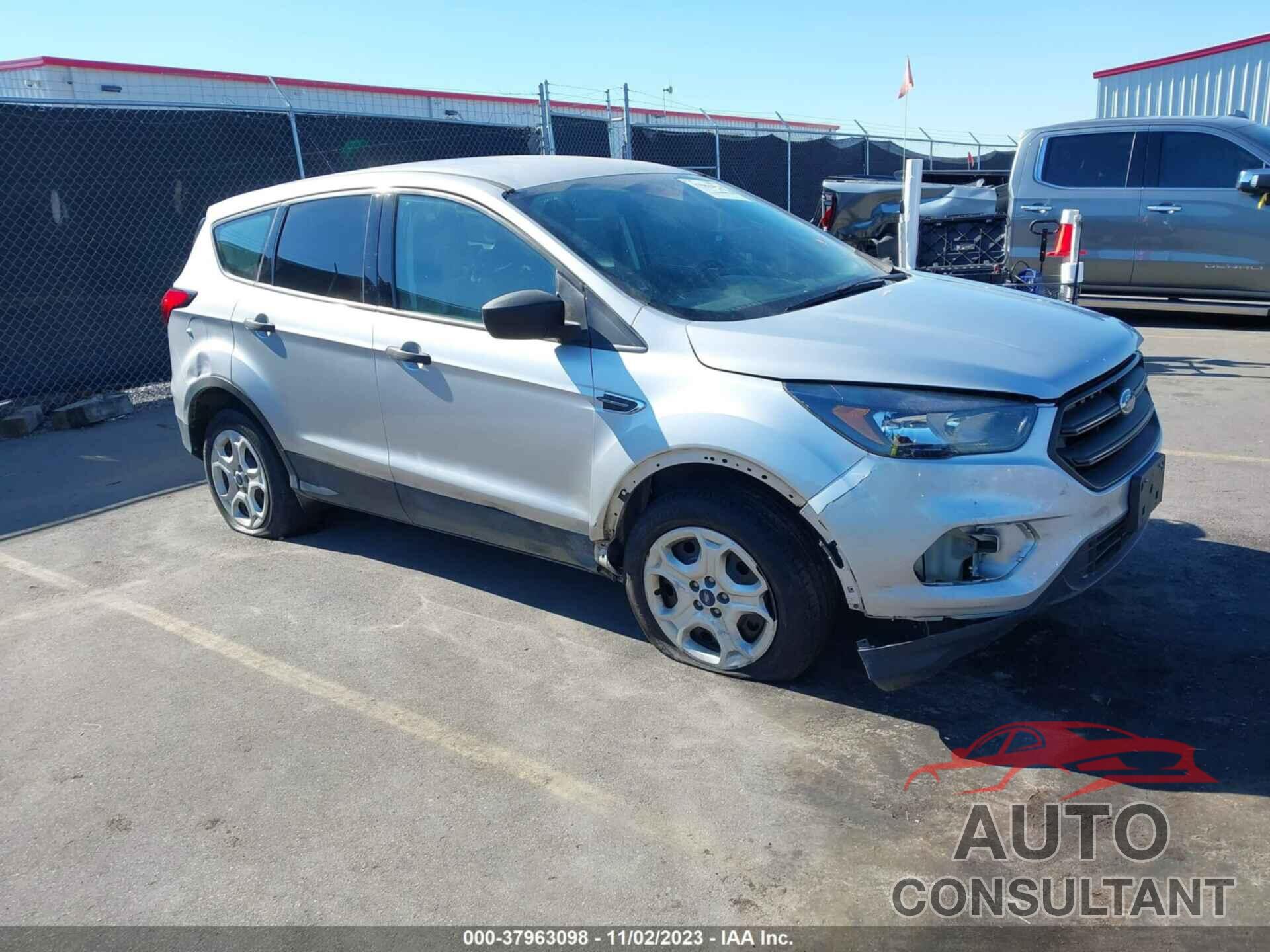 FORD ESCAPE 2019 - 1FMCU0F71KUA88313