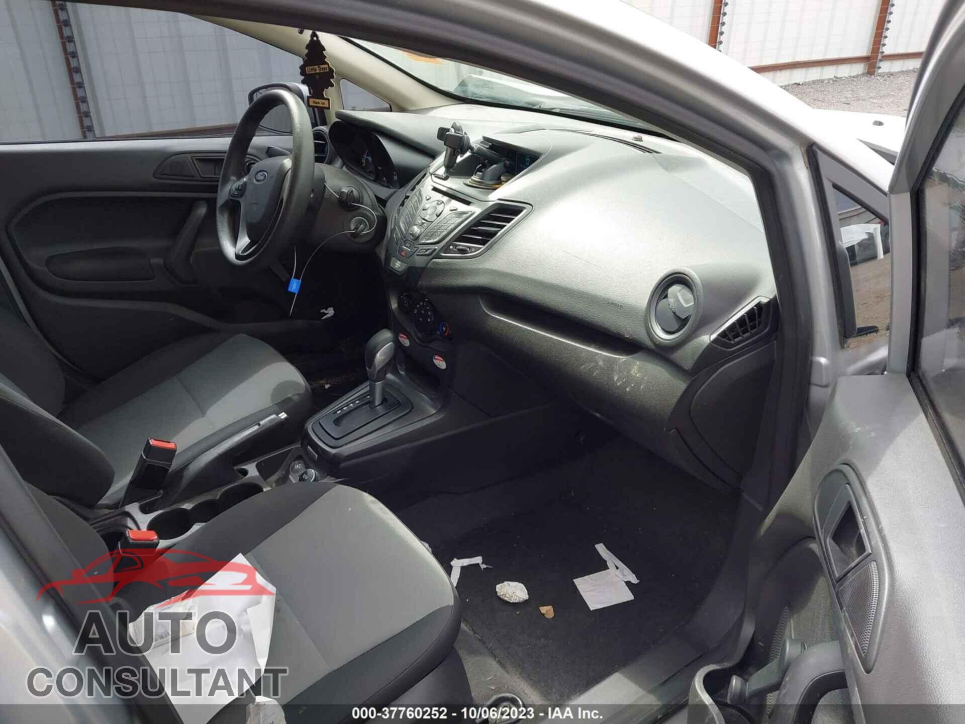 FORD FIESTA 2017 - 3FADP4AJ3HM137640