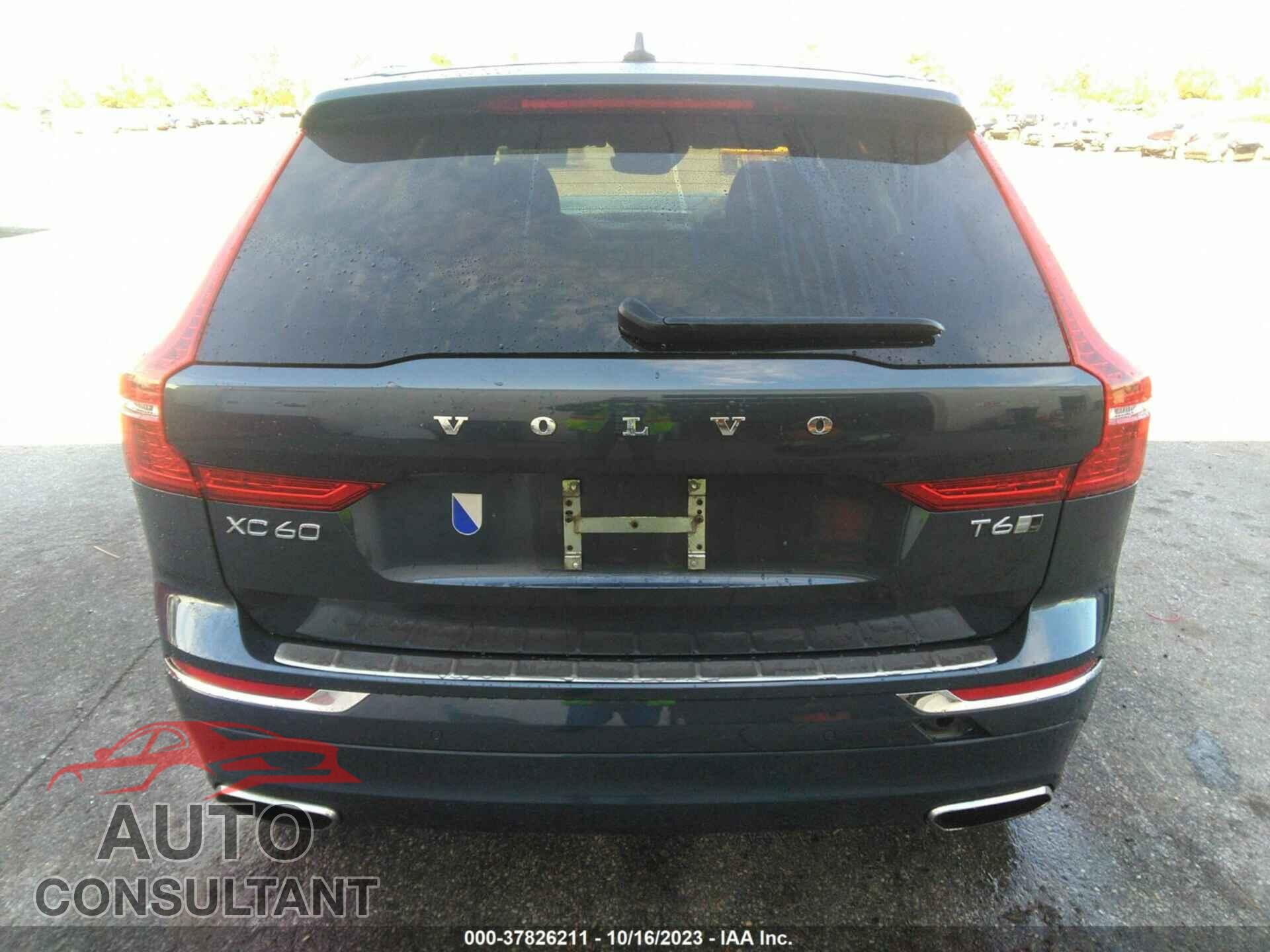 VOLVO XC60 2019 - YV4A22RL5K1344120