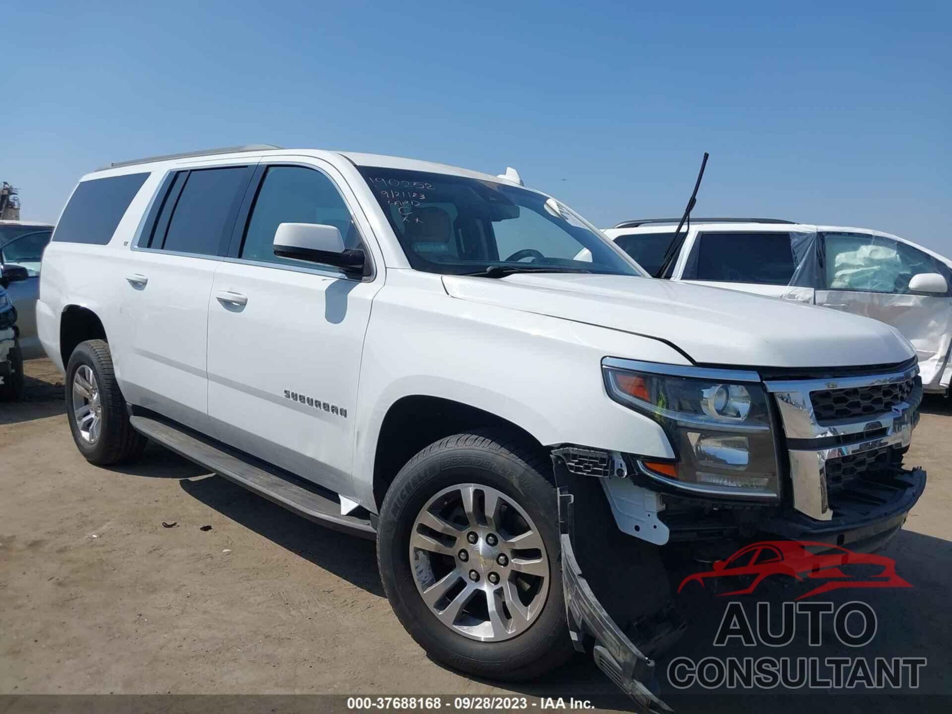 CHEVROLET SUBURBAN 2018 - 1GNSCHKC6JR114823