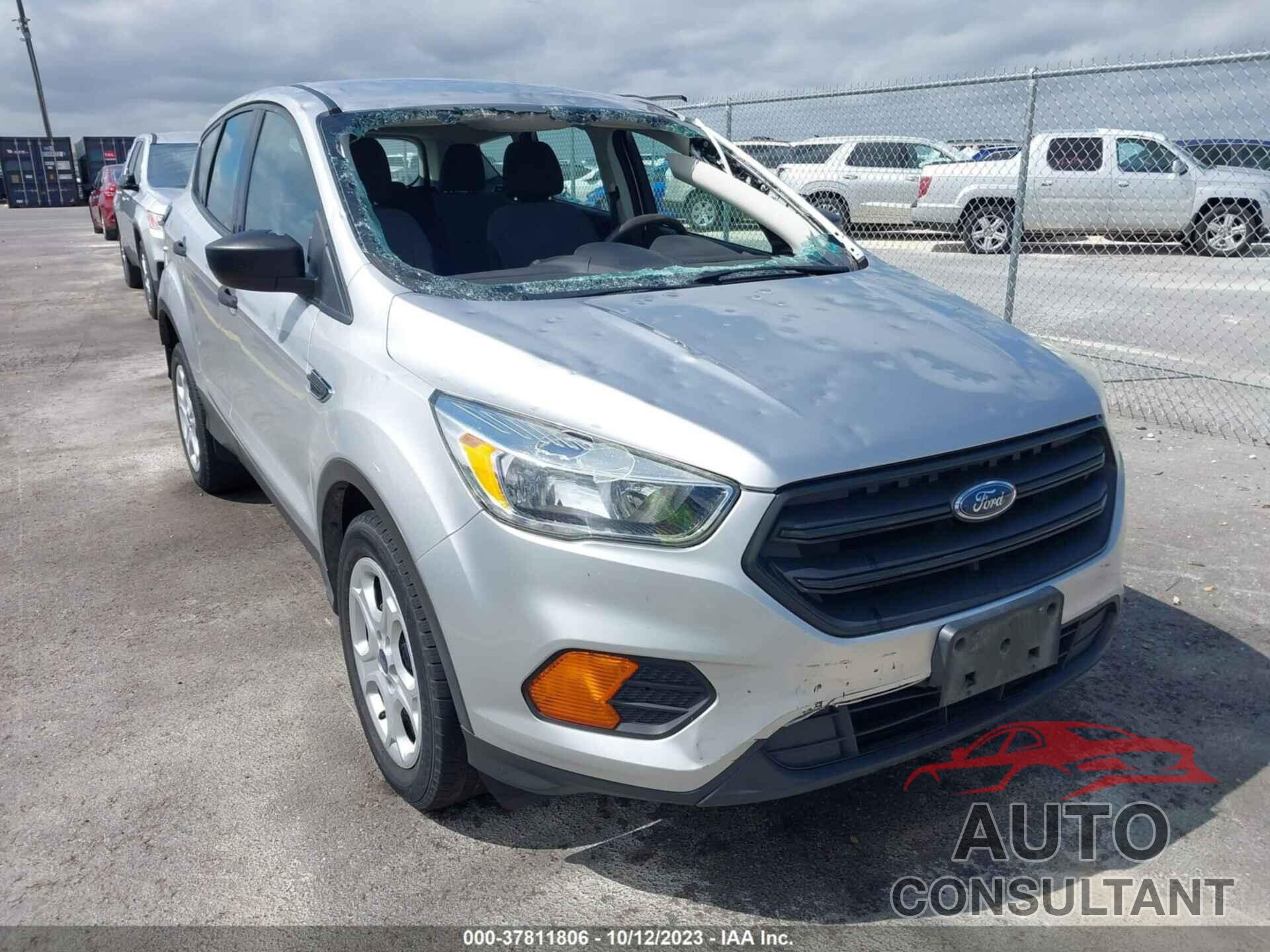 FORD ESCAPE 2017 - 1FMCU0F72HUD28056