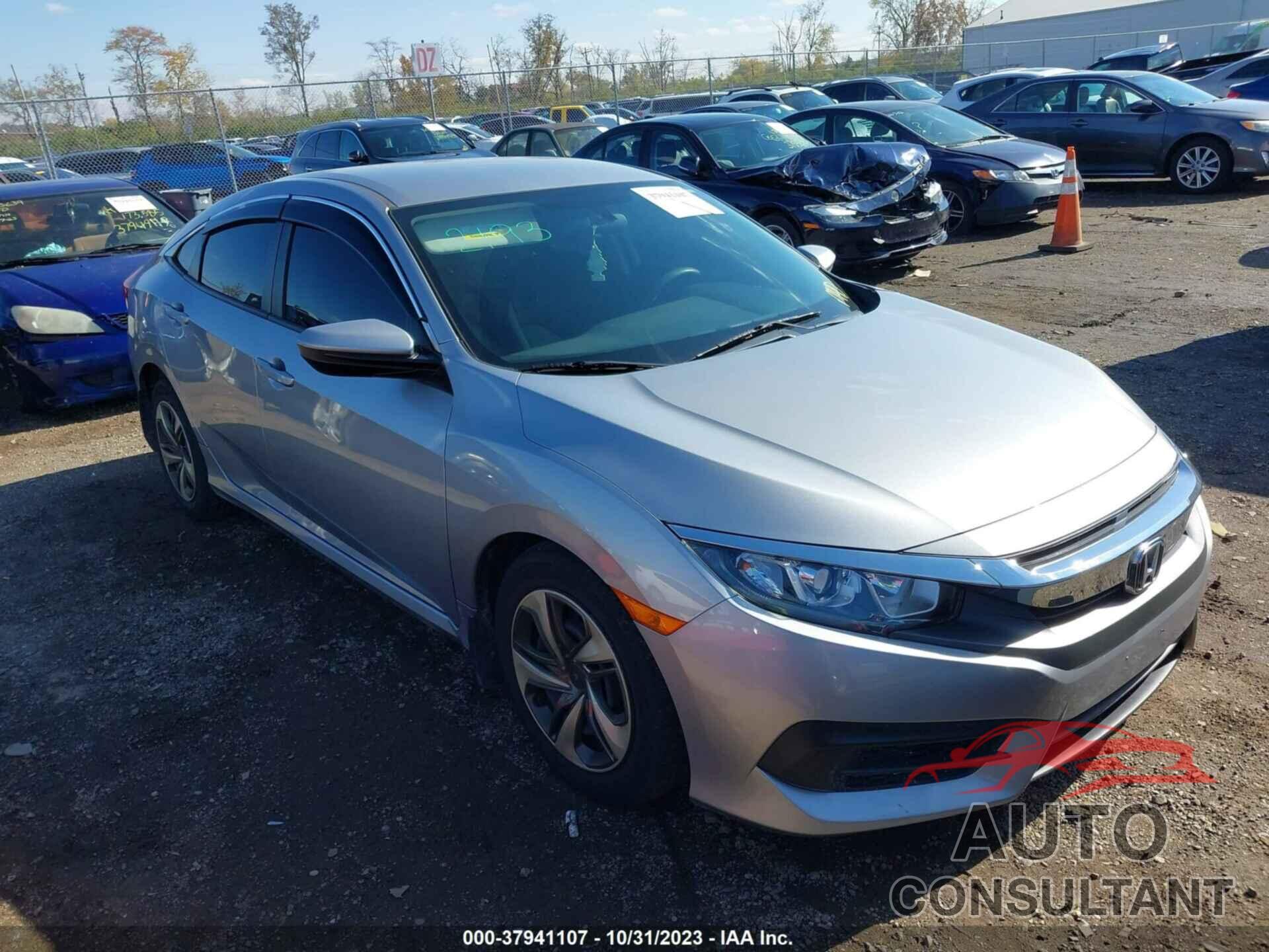 HONDA CIVIC 2018 - 19XFC2E57JE001401