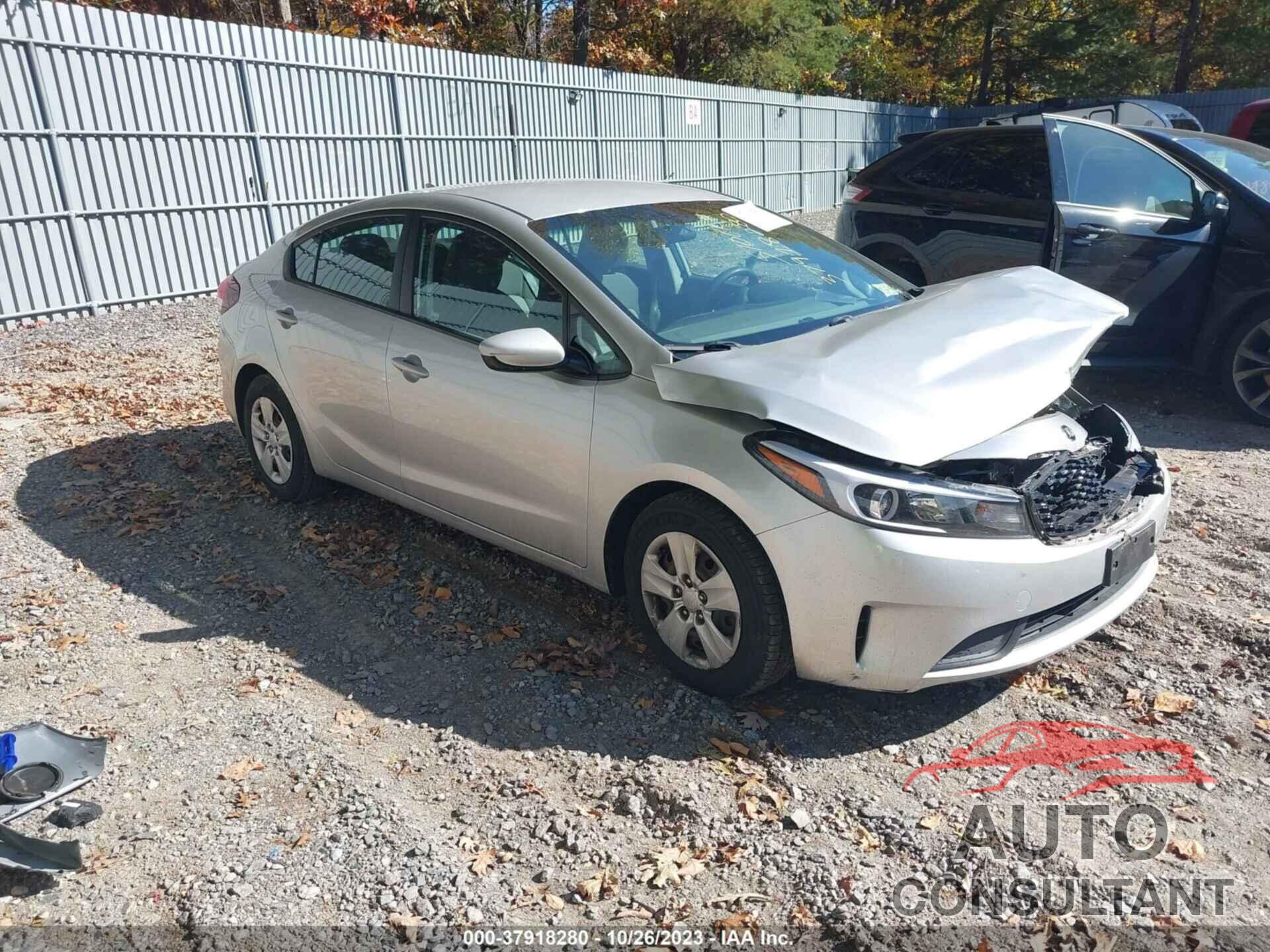 KIA FORTE 2017 - 3KPFK4A74HE015756