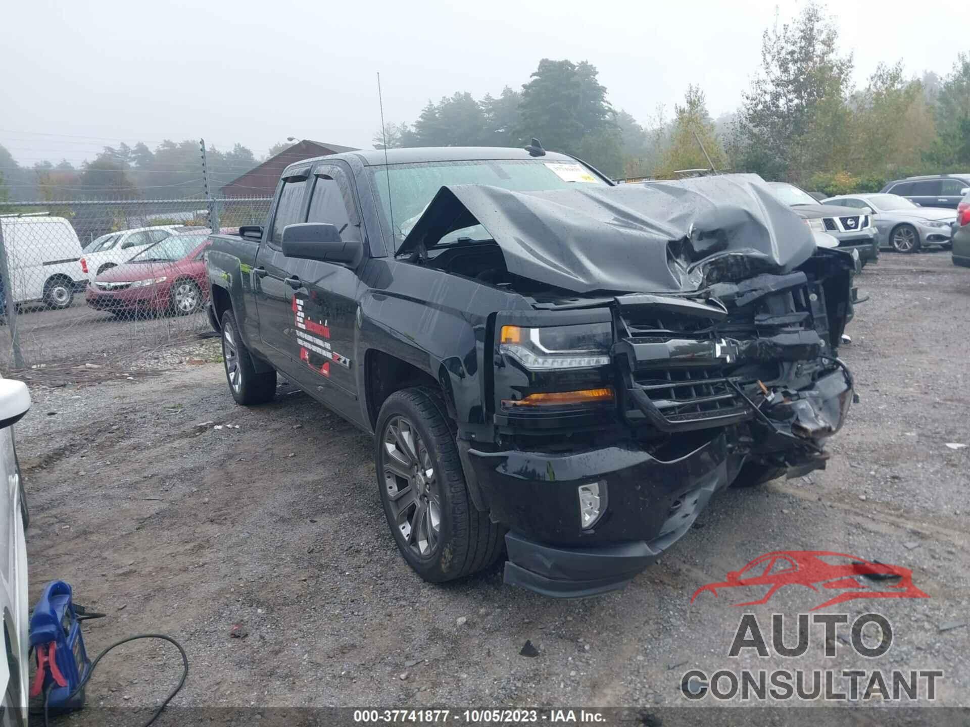 CHEVROLET SILVERADO 1500 2017 - 1GCVKREC2HZ159018