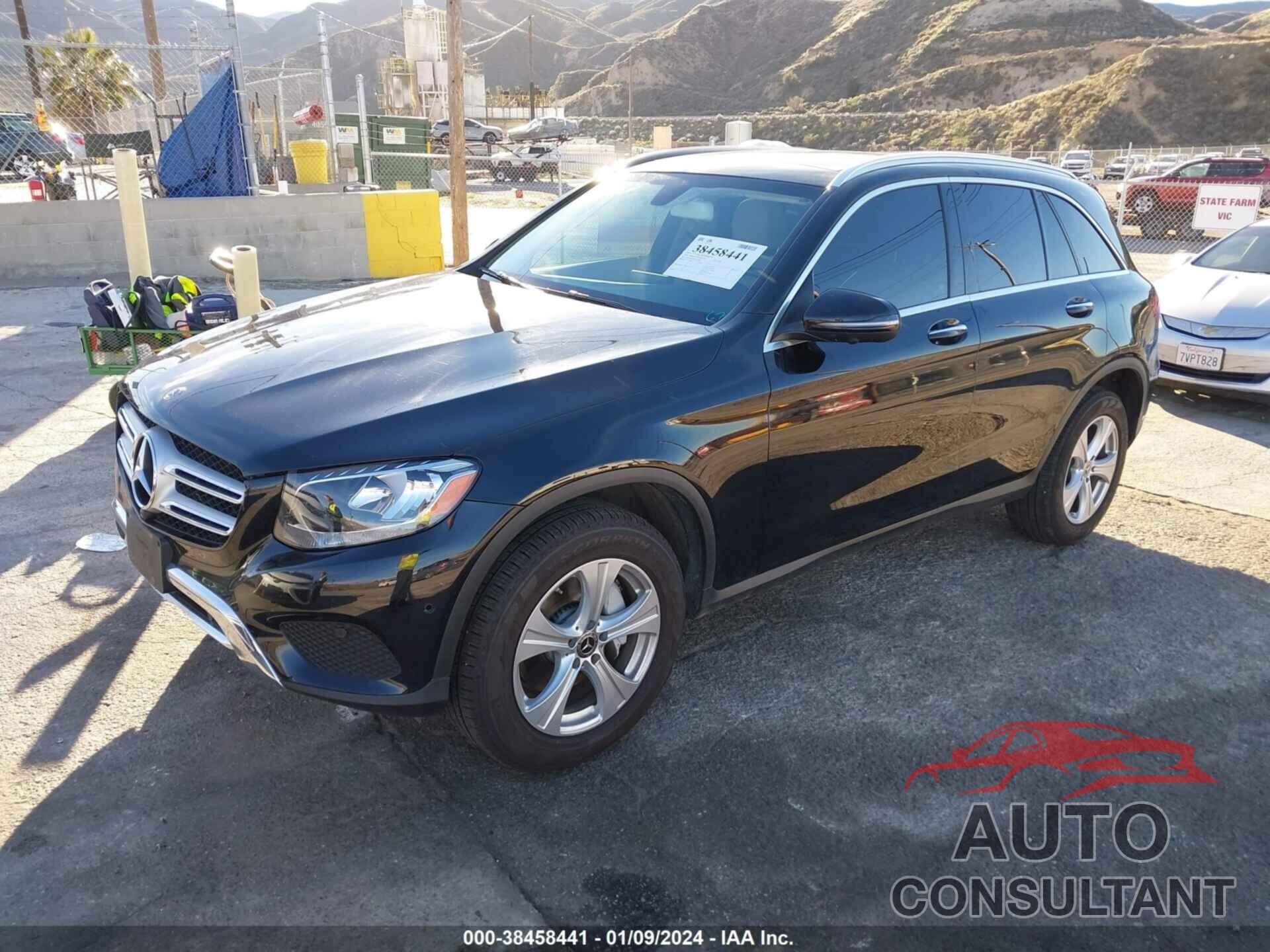 MERCEDES-BENZ GLC 300 2018 - WDC0G4KBXJV099796