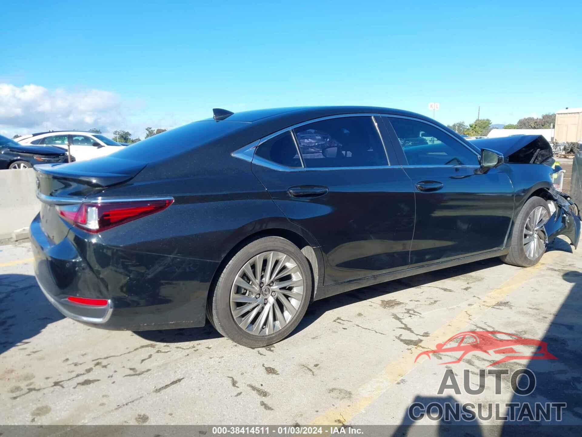 LEXUS ES 300H 2022 - 58AEA1C17NU014947