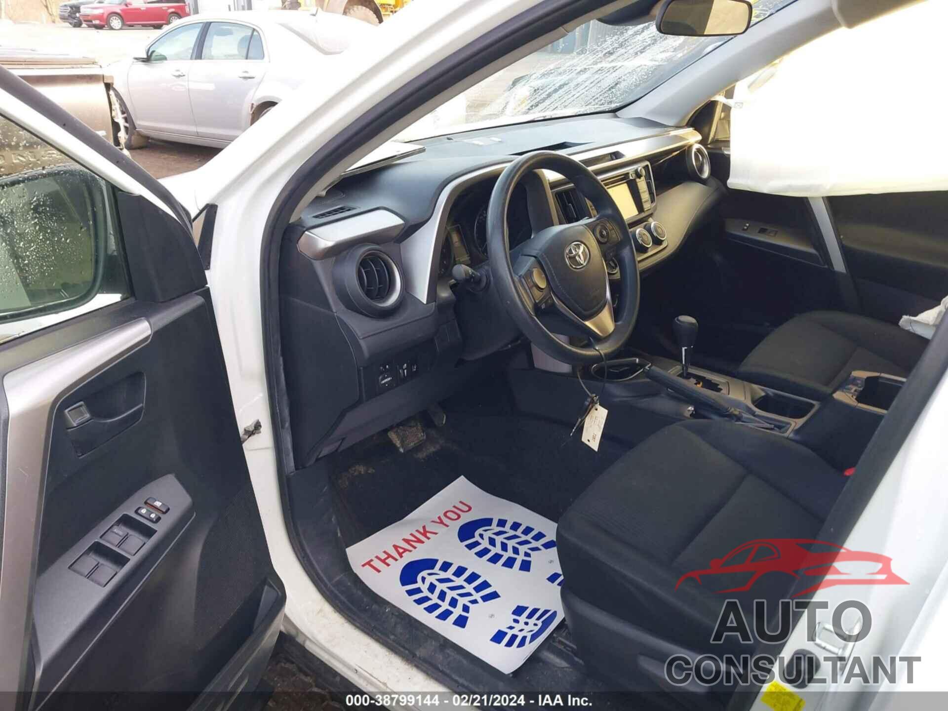 TOYOTA RAV4 2018 - JTMZFREV4JJ166869