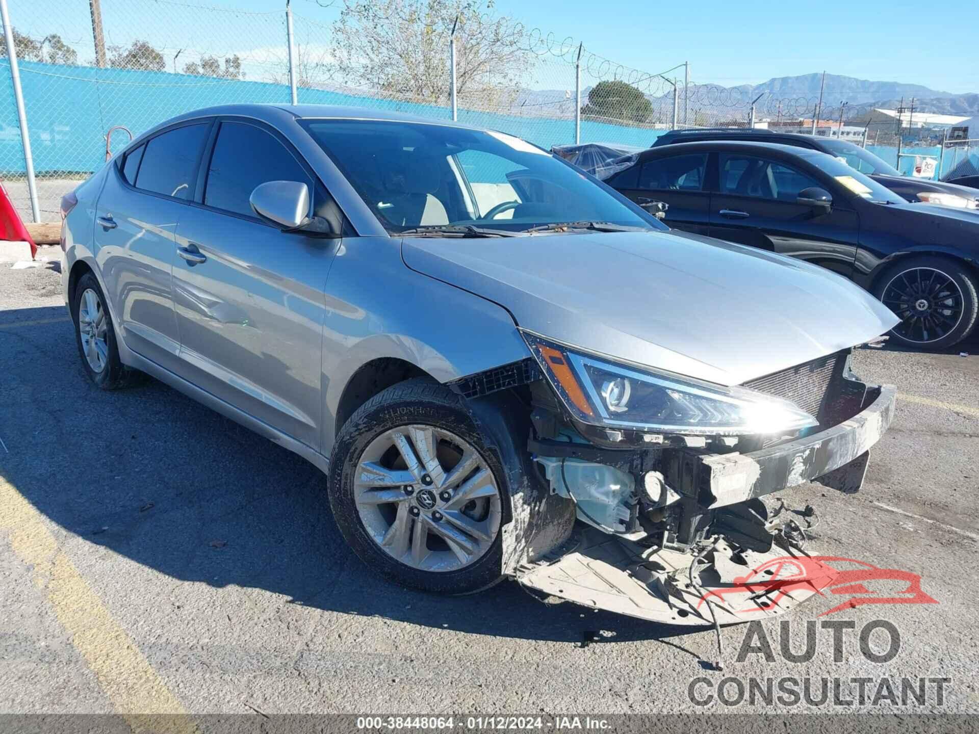 HYUNDAI ELANTRA 2020 - 5NPD84LFXLH561542