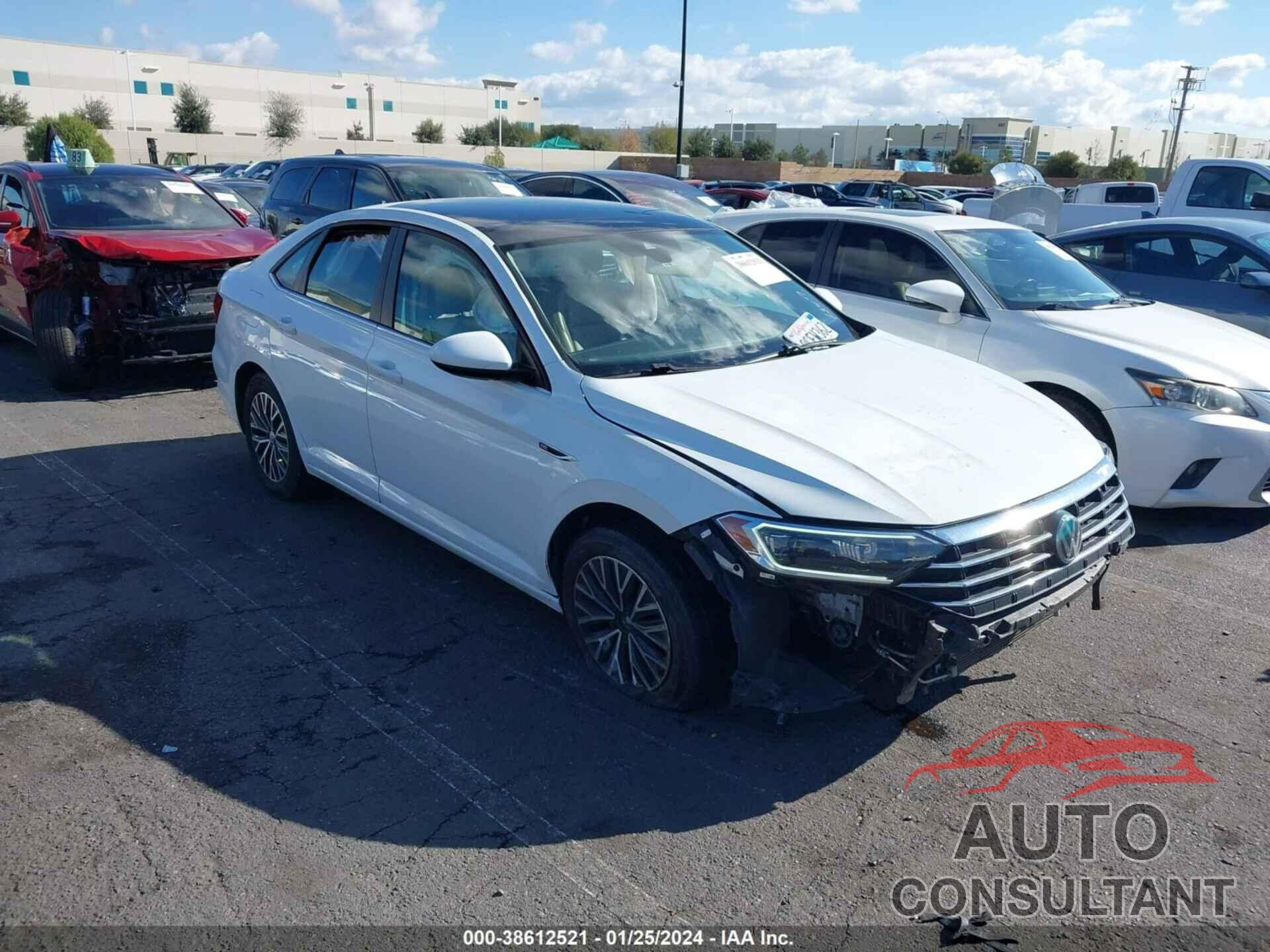 VOLKSWAGEN JETTA 2019 - 3VWE57BU1KM114196